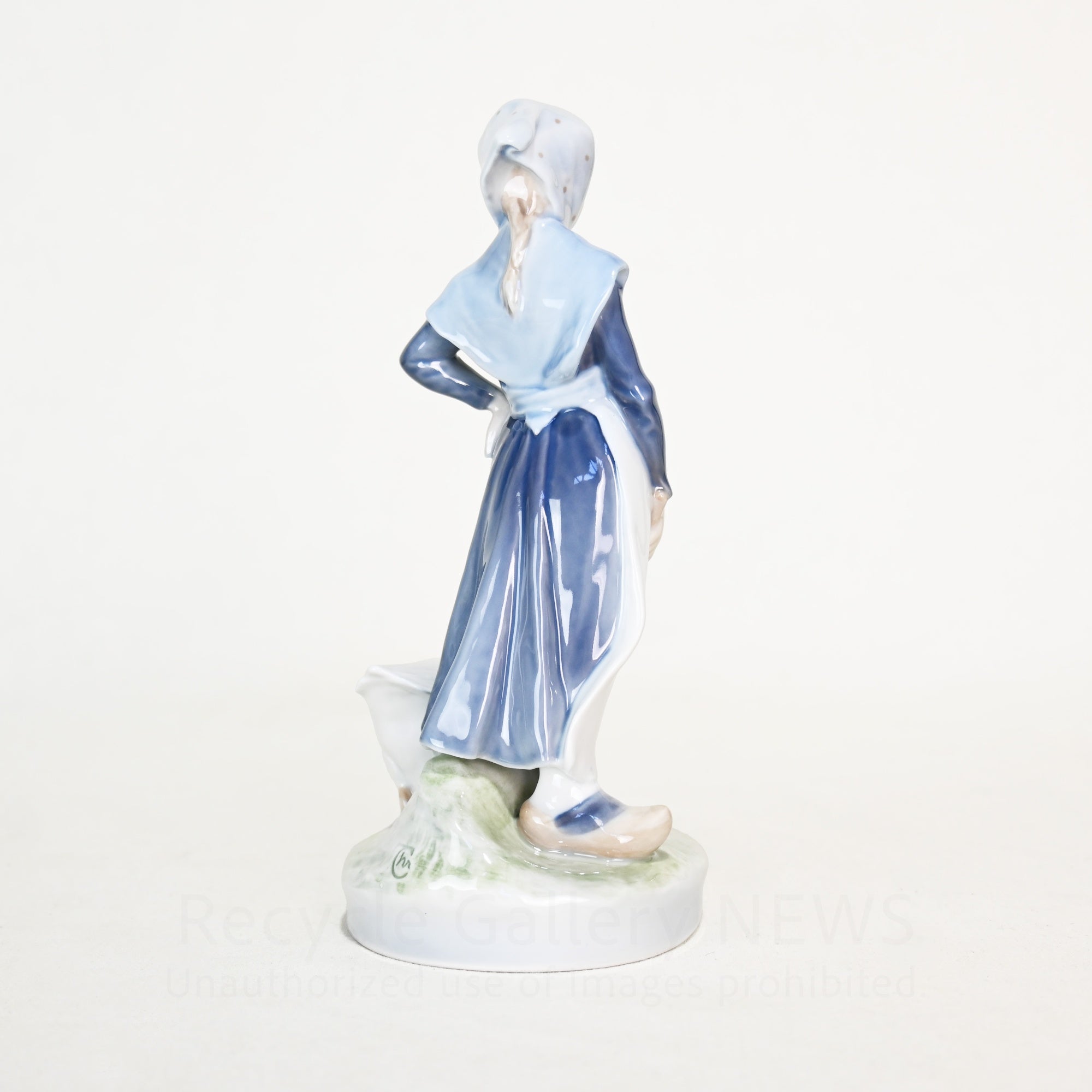 ROYAL COPENHAGEN 1960s Figurine Goose Girl Vintage Objet / ロイヤルコペンハーゲン 1960年代 フィギュリン 少女 ガチョウ ヴィンテージ オブジェ