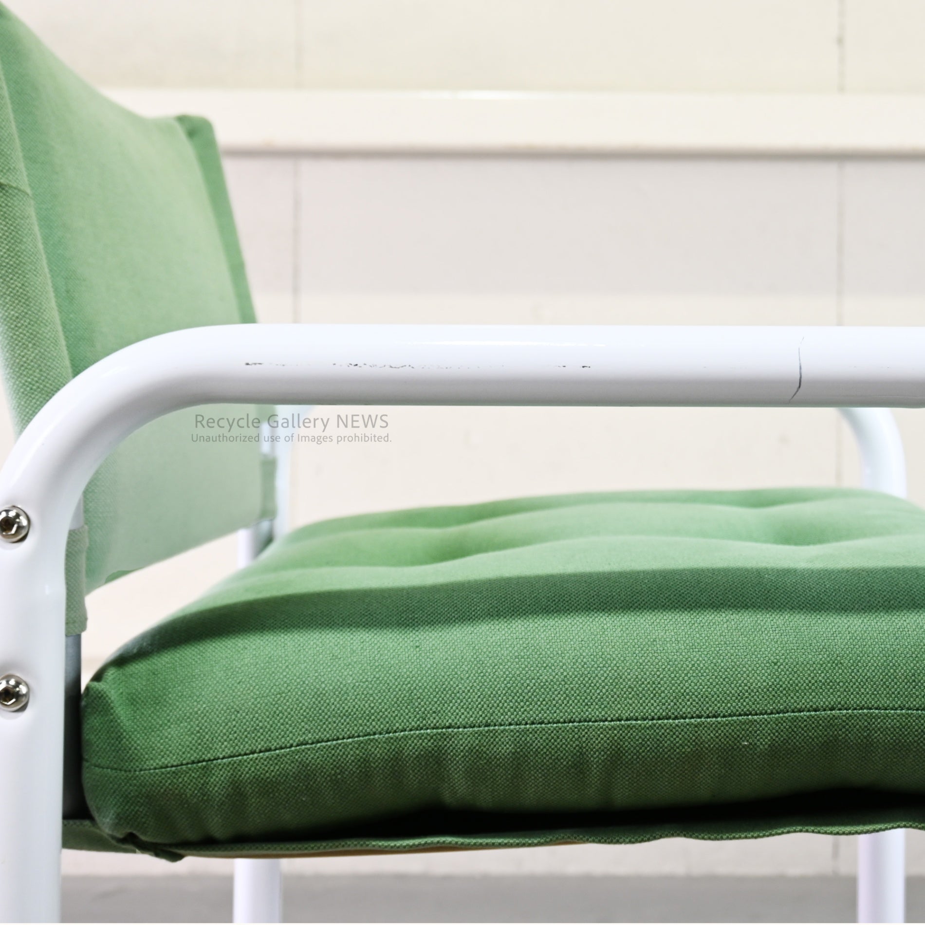 Innovator  Captain Chair Green Color Wood  Metal Sweden Scandinavian Modern Mid-Century / イノベーター キャプテン チェア 緑色 木 金属 スウェーデン 北欧モダン ミッドセンチュリー