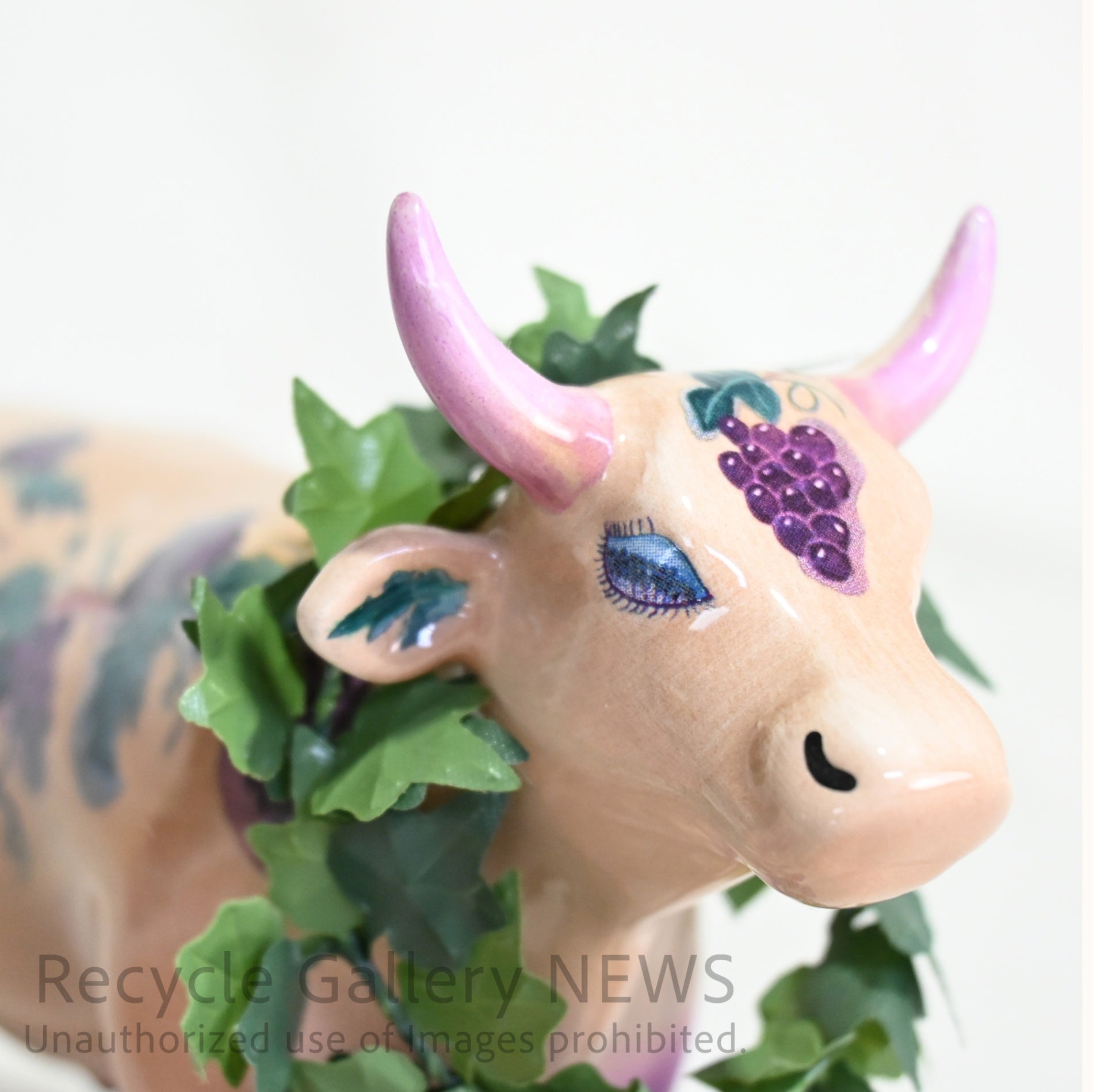 Cow figurine Wine Grapes Westland giftware Cow Parade / 牛の Cow figurine Wine Grapes Westland giftware Cow Parade / 牛の