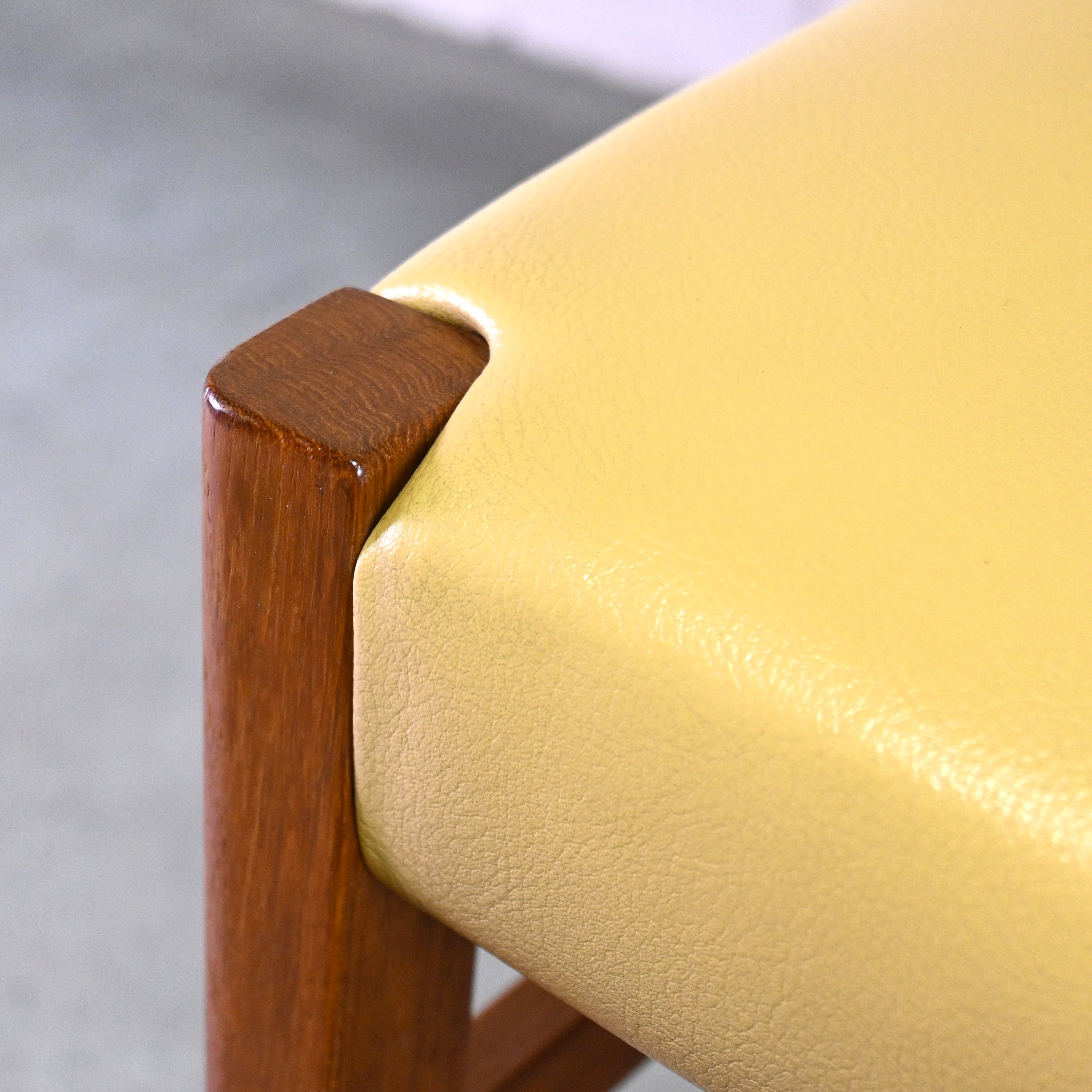 Aobayashi Seisakujyo Teakwood Arm Dining chair Yellow Japan vintage Scandinavian design / 青林製作所 チーク材 アーム ダイニングチェア イエロー ジャパンヴィンテージ 北欧デザイン