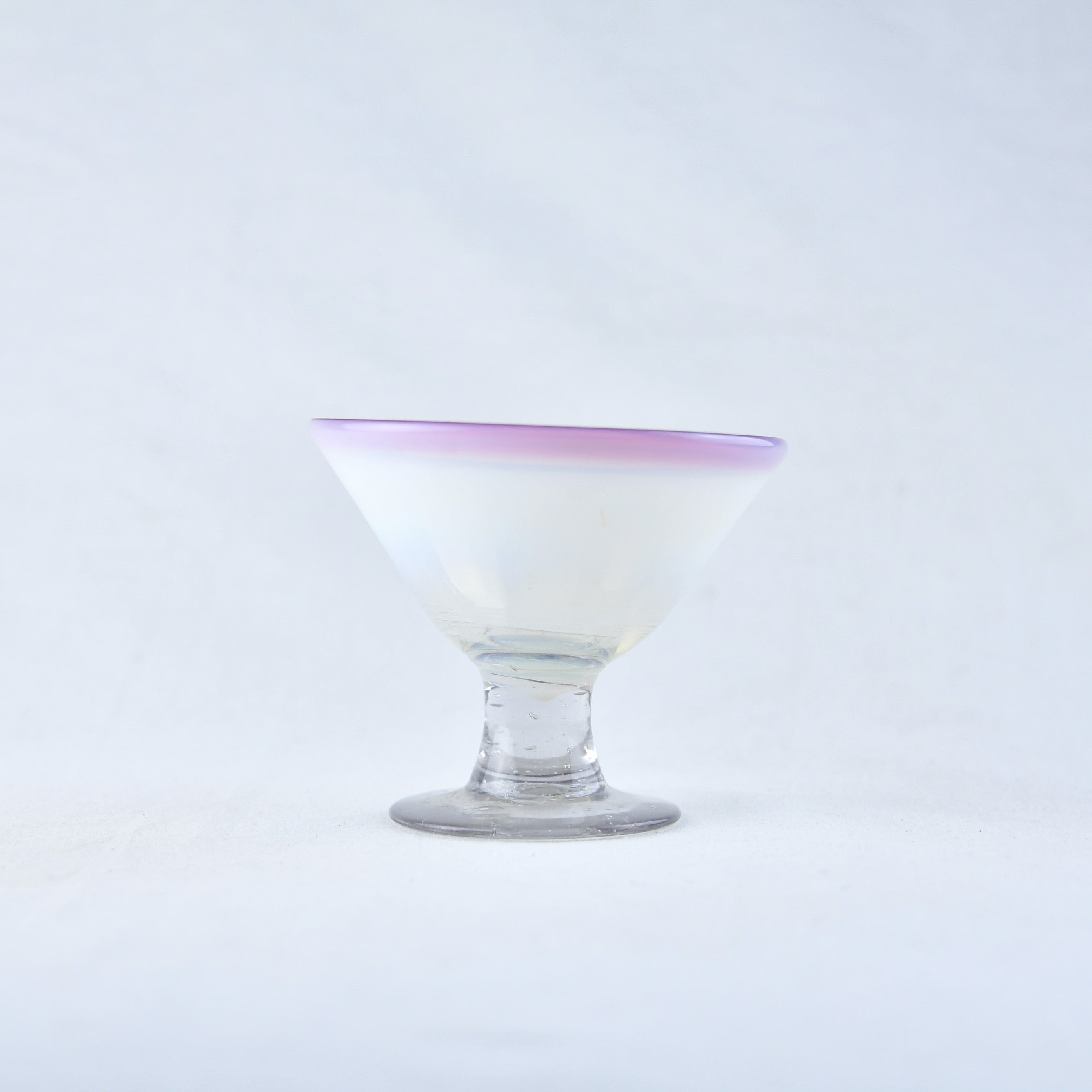 Vintage Japanese glass Sherbet Glass Ice cream cup / 赤縁乳白暈し小鉢氷コップ(吹きガラス)