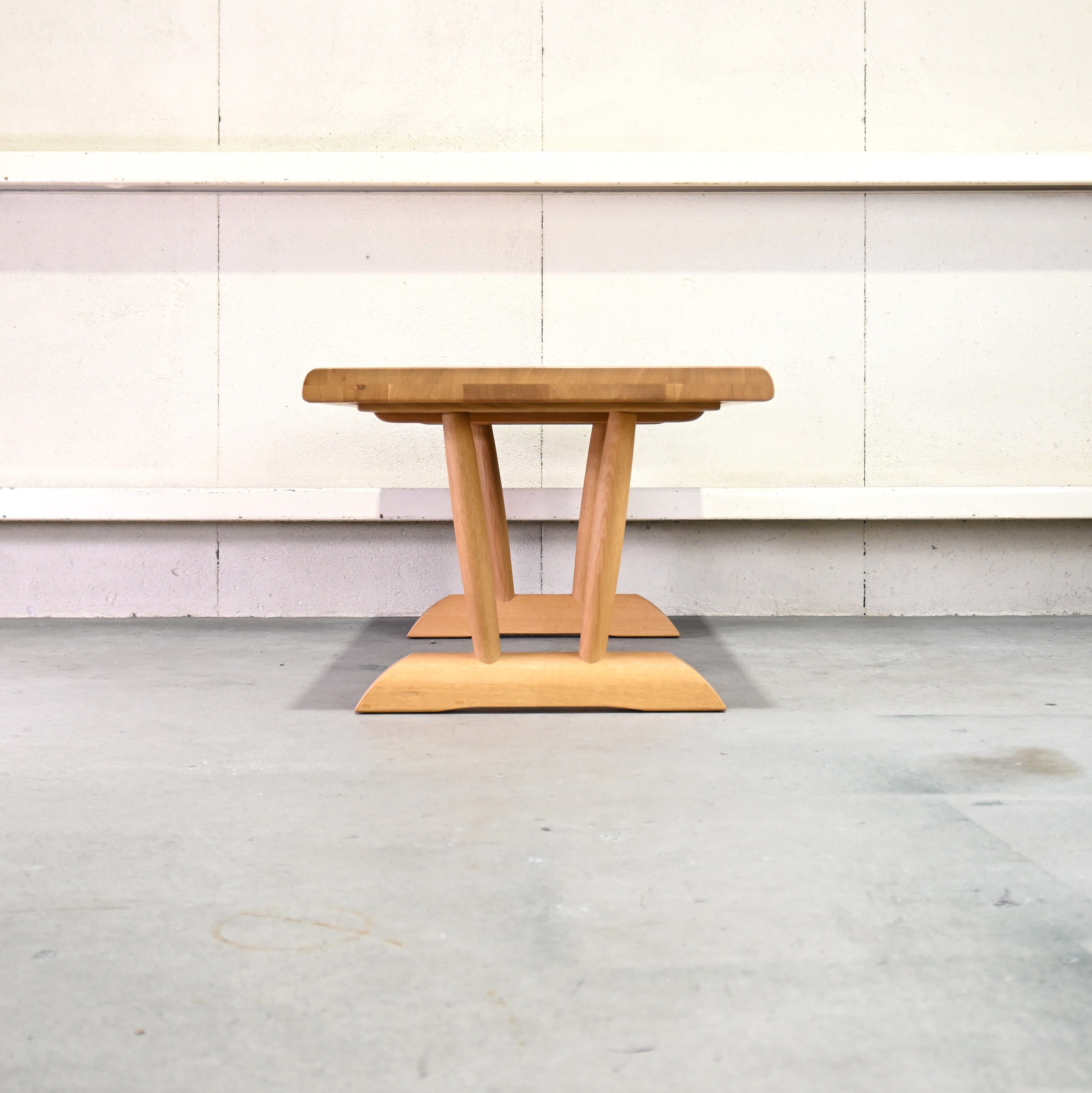 Hida sangyon Oakwood Solidwood Center table Japanese modern / 飛騨産業 オーク材 楢無垢材 センターテーブル 飛騨家具 ジャパニーズモダン