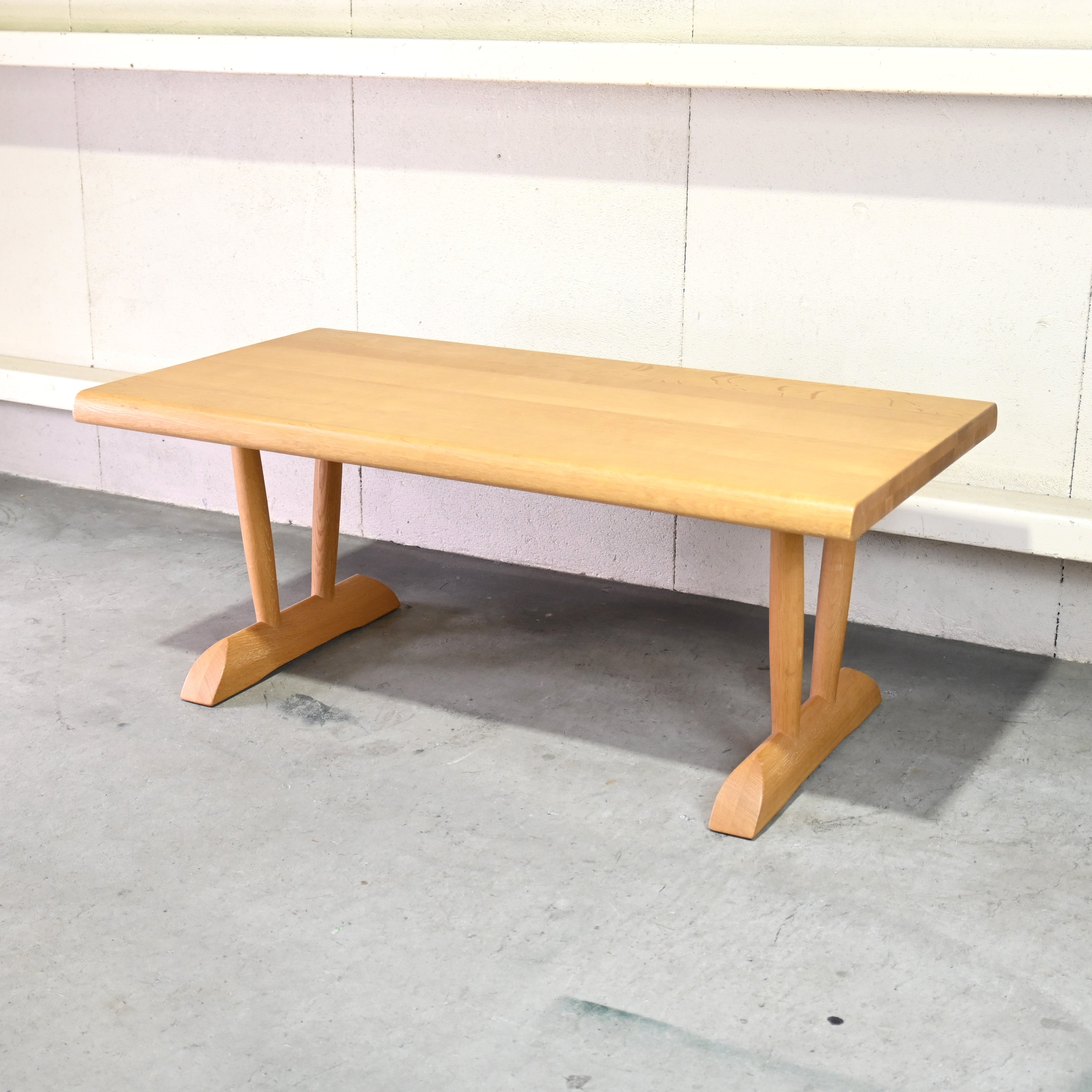 Hida sangyon Oakwood Solidwood Center table Japanese modern / 飛騨産業 オーク材 楢無垢材 センターテーブル 飛騨家具 ジャパニーズモダン