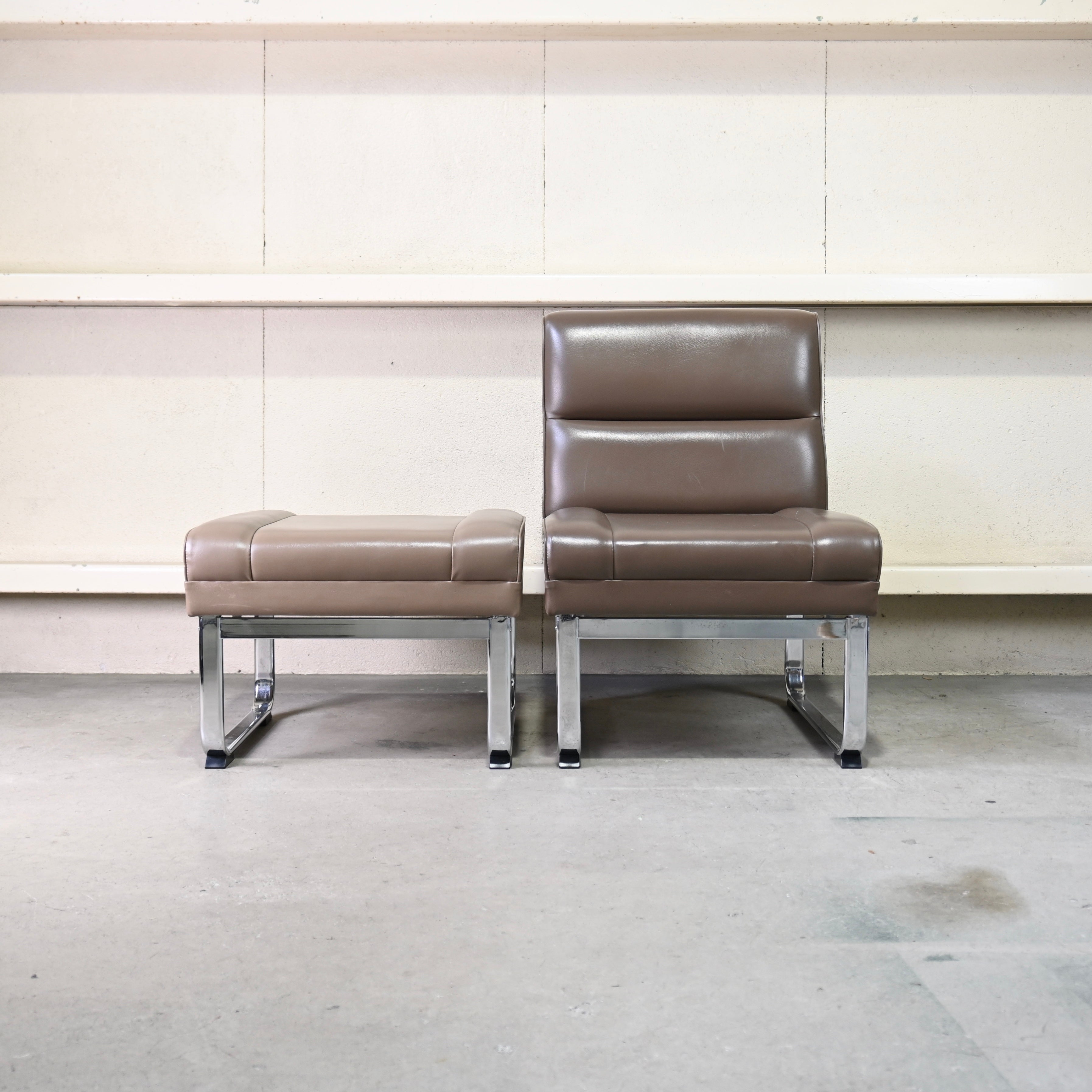 From old hospital 1P sofa + Ottoman Japanese modern / ホスピタルファニチャー 1Pソファ + オットマン  ジャパニーズモダン