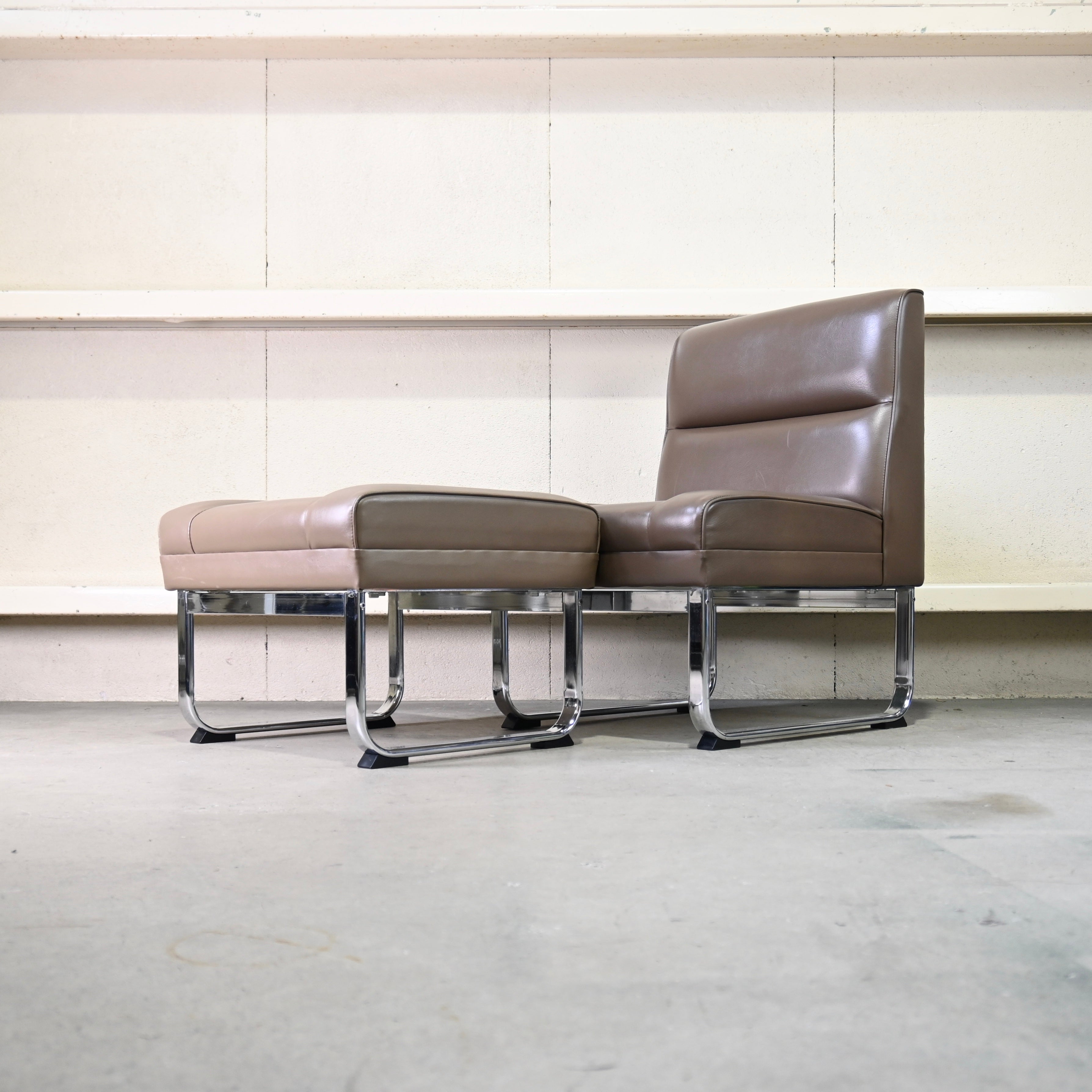 From old hospital 1P sofa + Ottoman Japanese modern / ホスピタルファニチャー 1Pソファ + オットマン  ジャパニーズモダン