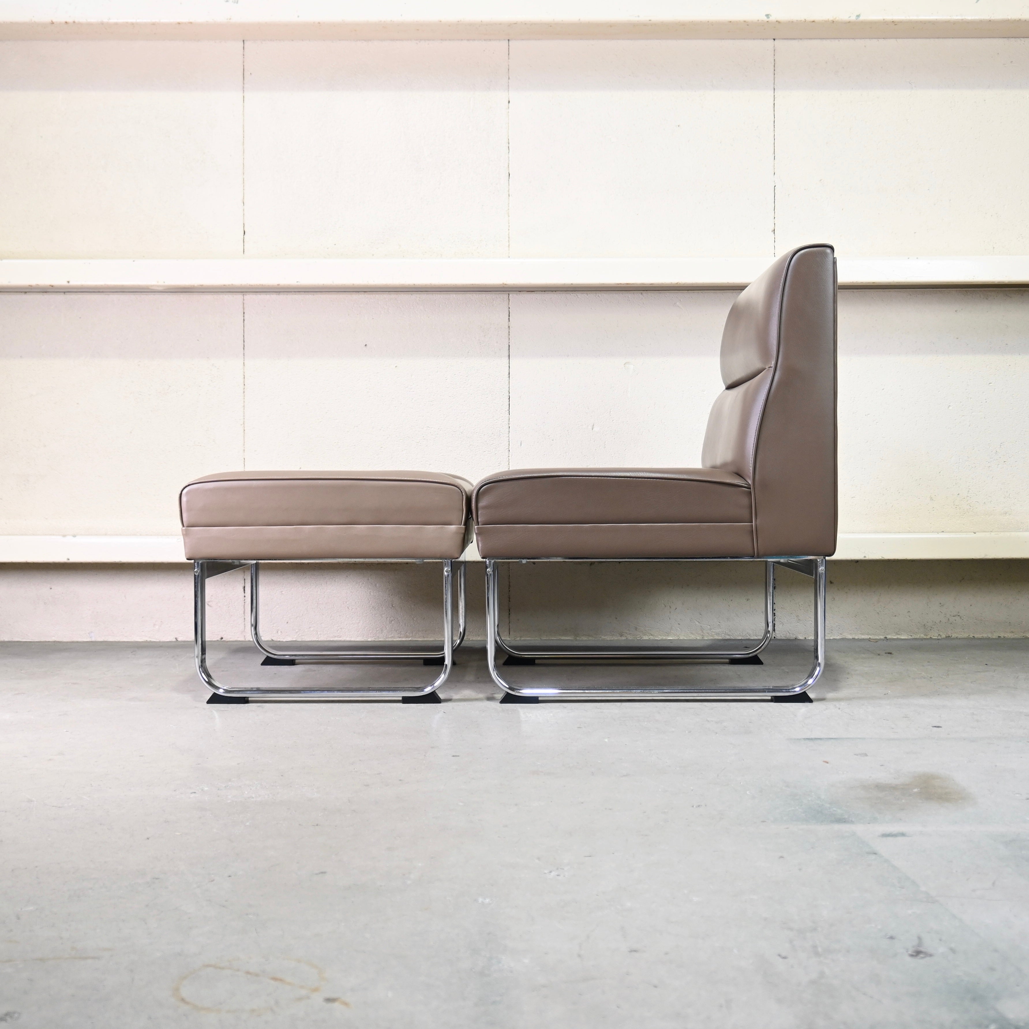 From old hospital 1P sofa + Ottoman Japanese modern / ホスピタルファニチャー 1Pソファ + オットマン  ジャパニーズモダン