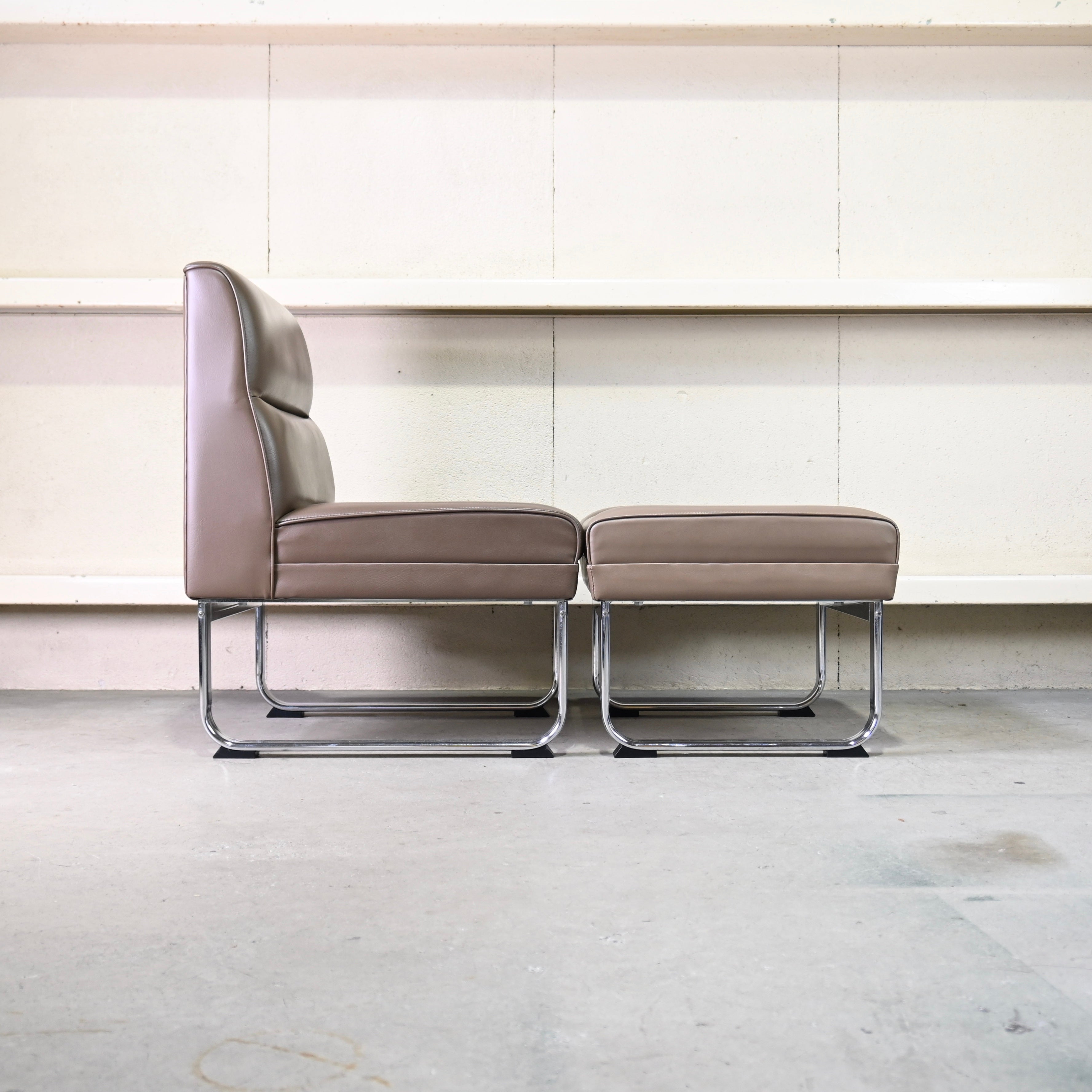 From old hospital 1P sofa + Ottoman Japanese modern / ホスピタルファニチャー 1Pソファ + オットマン  ジャパニーズモダン