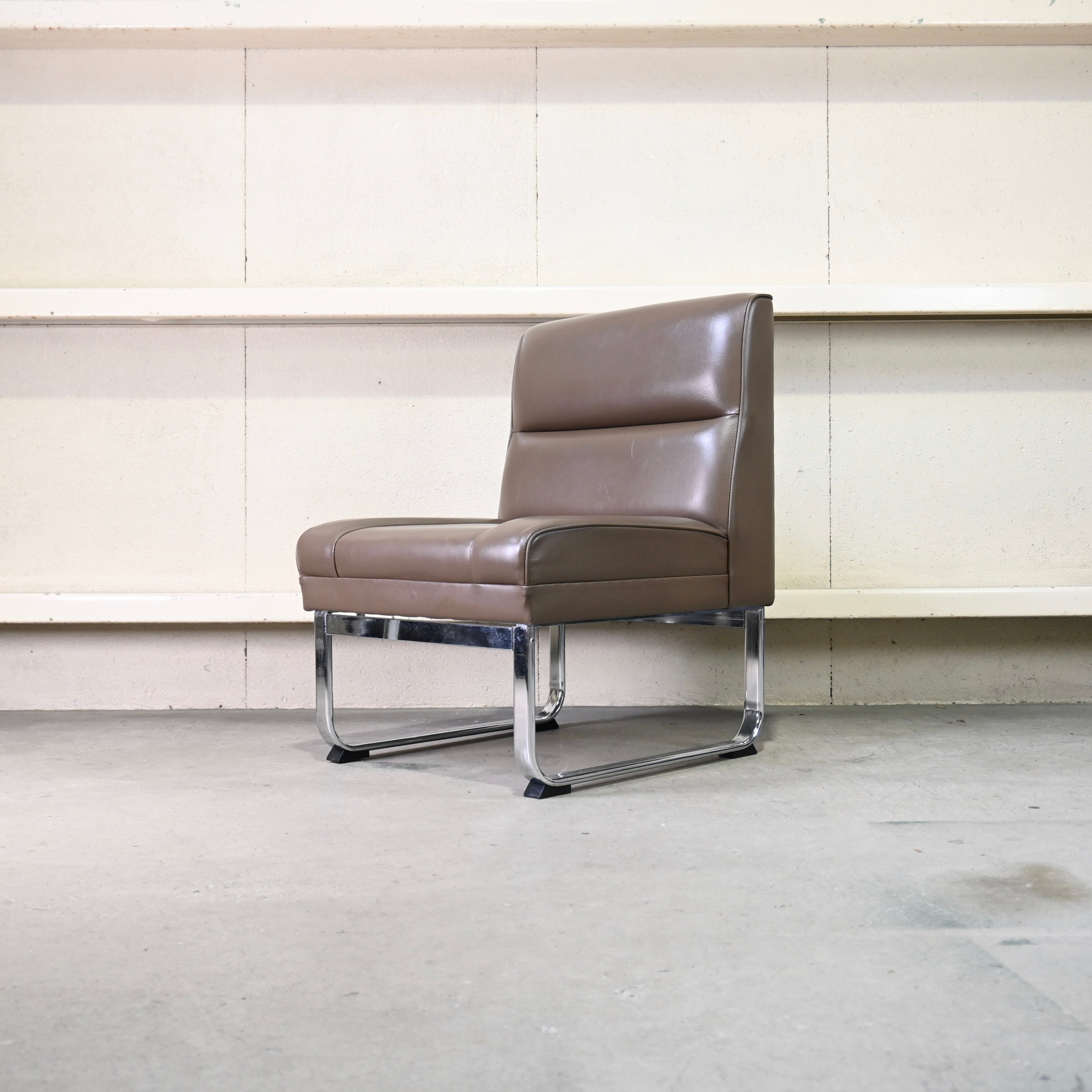 From old hospital 1P sofa + Ottoman Japanese modern / ホスピタルファニチャー 1Pソファ + オットマン  ジャパニーズモダン