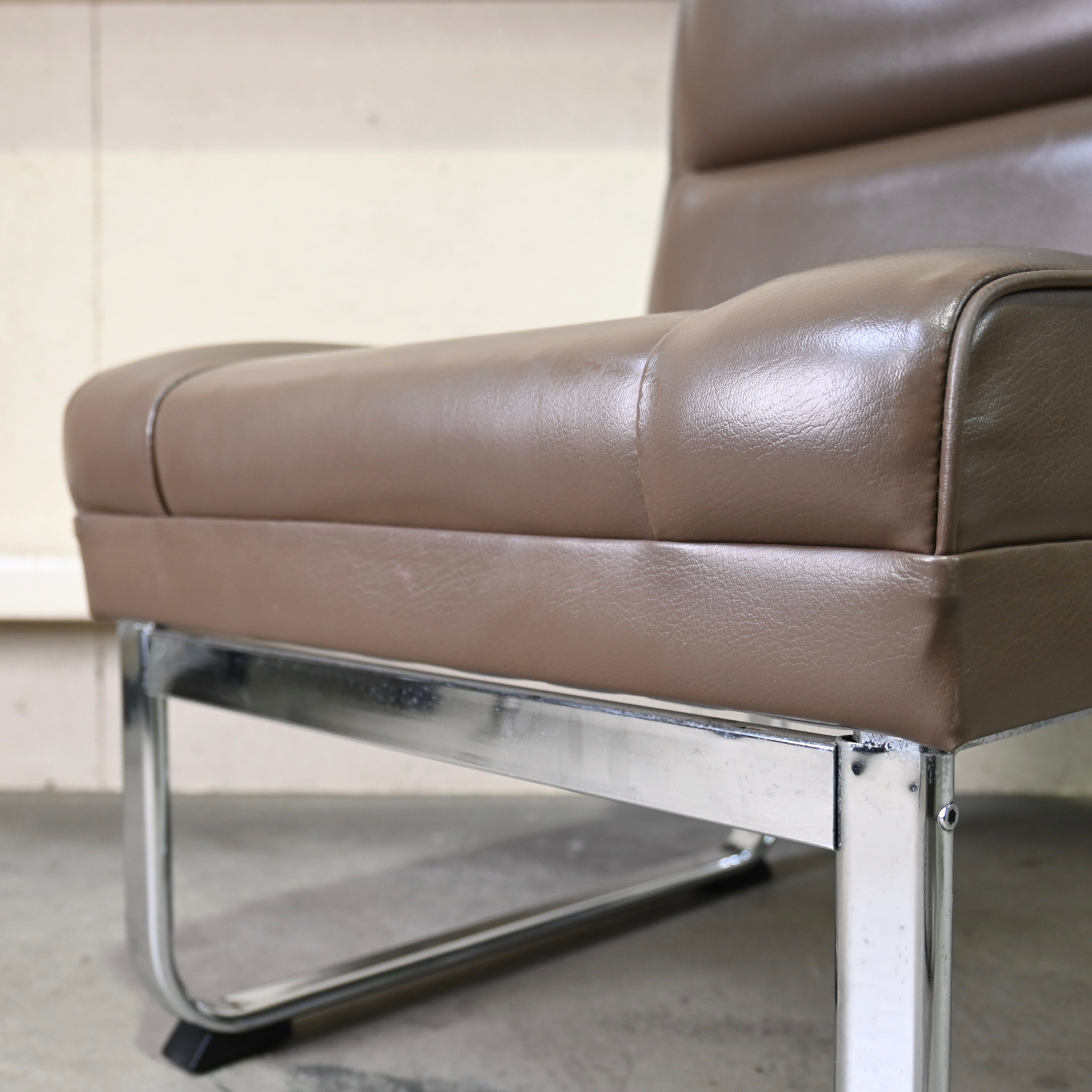 From old hospital 1P sofa + Ottoman Japanese modern / ホスピタルファニチャー 1Pソファ + オットマン  ジャパニーズモダン