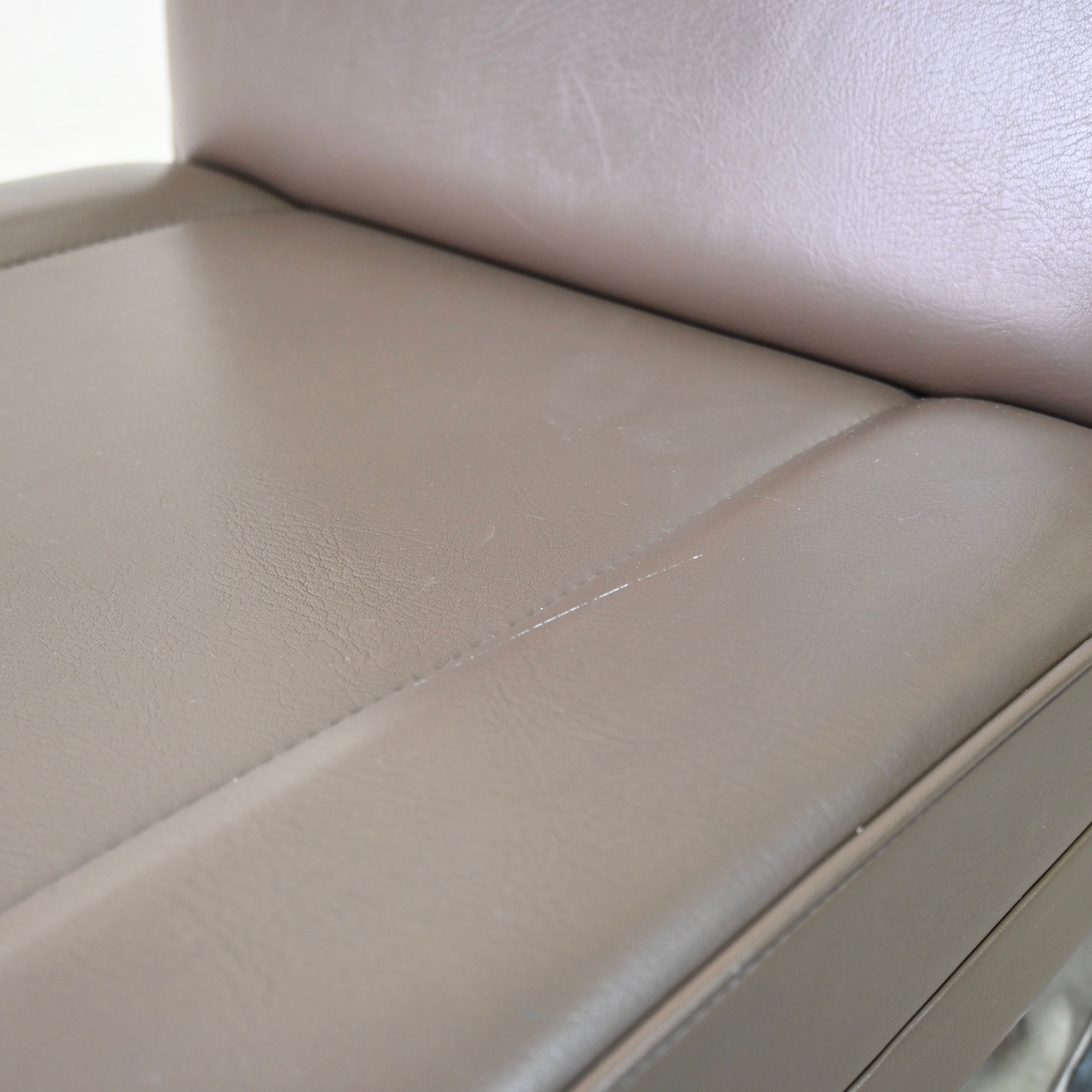 From old hospital 1P sofa + Ottoman Japanese modern / ホスピタルファニチャー 1Pソファ + オットマン  ジャパニーズモダン