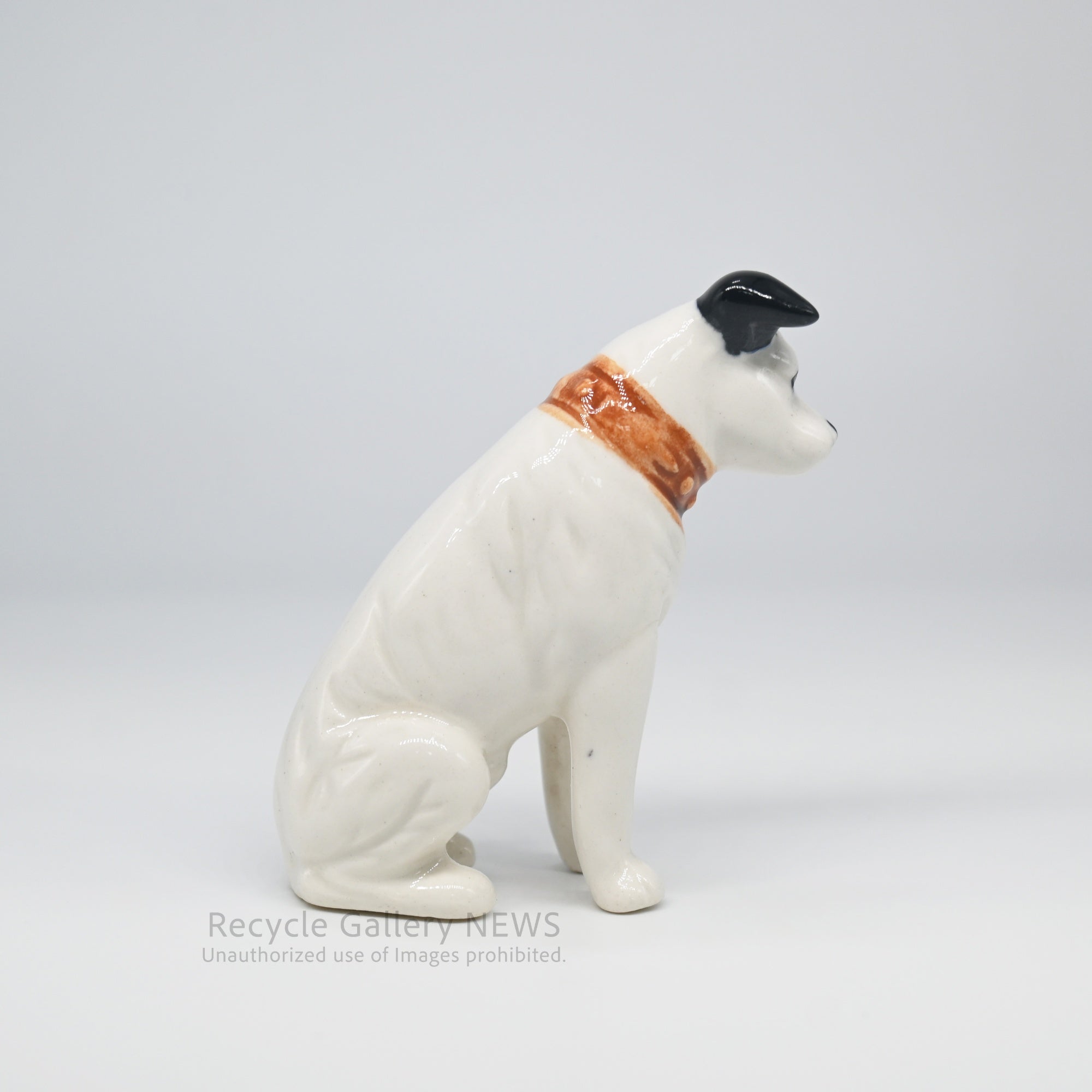 His Master's Voice "Nipper" Hand-Painted Ceramic Dog Figurine Miniature Victor White / 『主人の声』ビクター犬 ニッパー ハンドペイント 陶器フィギュリン ミニチュア オブジェ 犬の置物 オーディオ レトロ 白