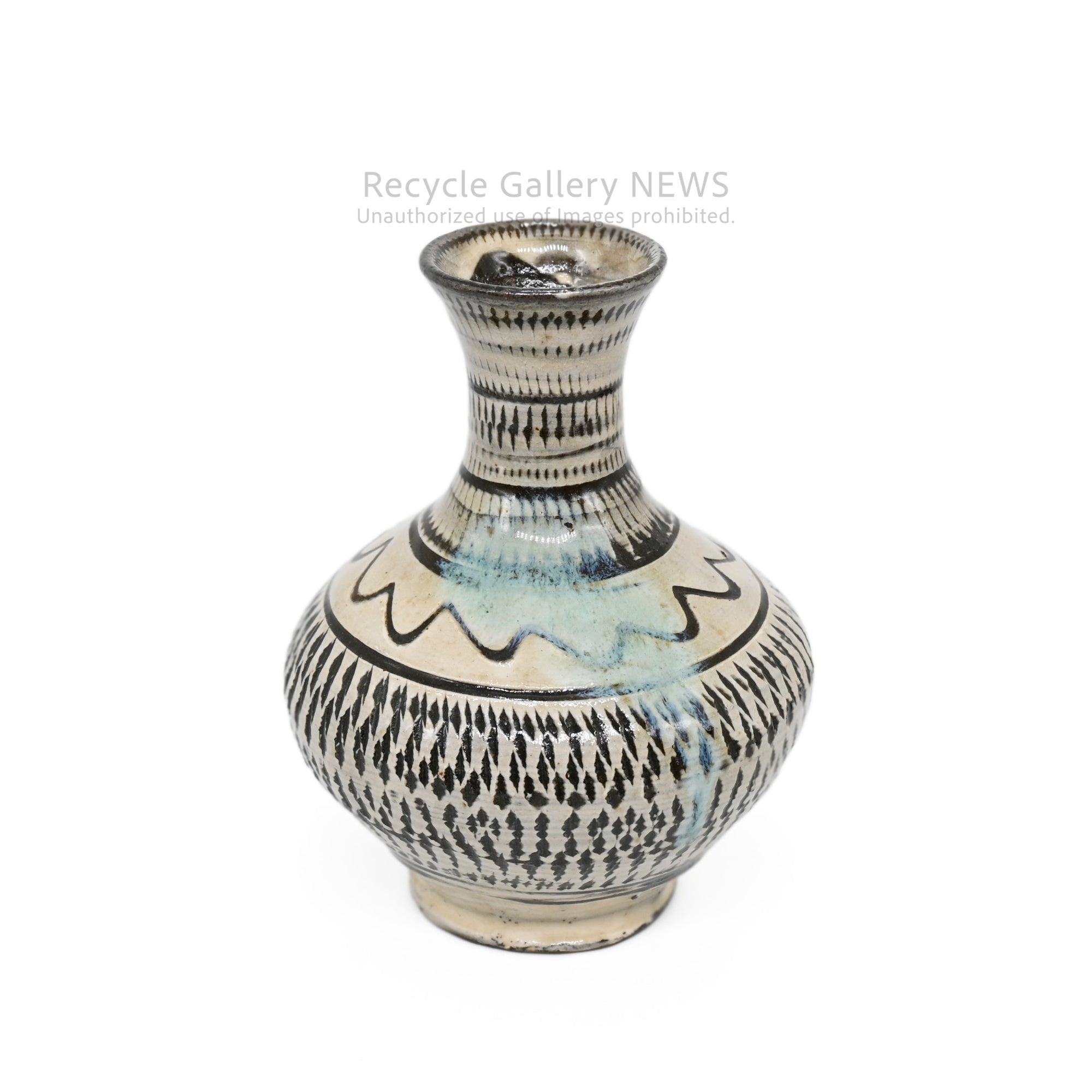 Onta Ware Tobikanna Bud Vase Ivory Brown Modern Japanese Folk Craft / 大分 小鹿田焼 飛び鉋 一輪挿 花瓶 アイボリー ブラウン 伝統工芸 和モダン