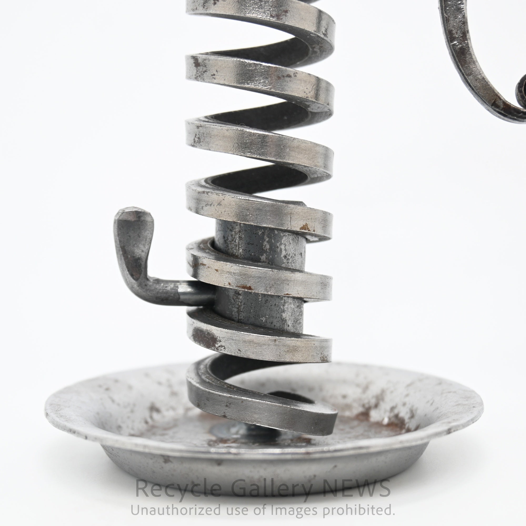 Vintage Iron Spring Candle Stand / 鉄製 スプリング 回転式キャンドルスタンド 蝋燭立て ヨーロッパヴィンテージ