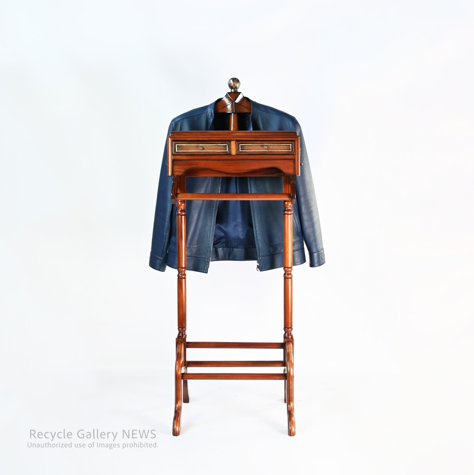 Unused Yokohama Furniture Gentleman's Valet Stand Classic Elegance / 横浜家具 バレット コートハンガー　未使用品　冊子付 クラシック ジェントルマン 様式美