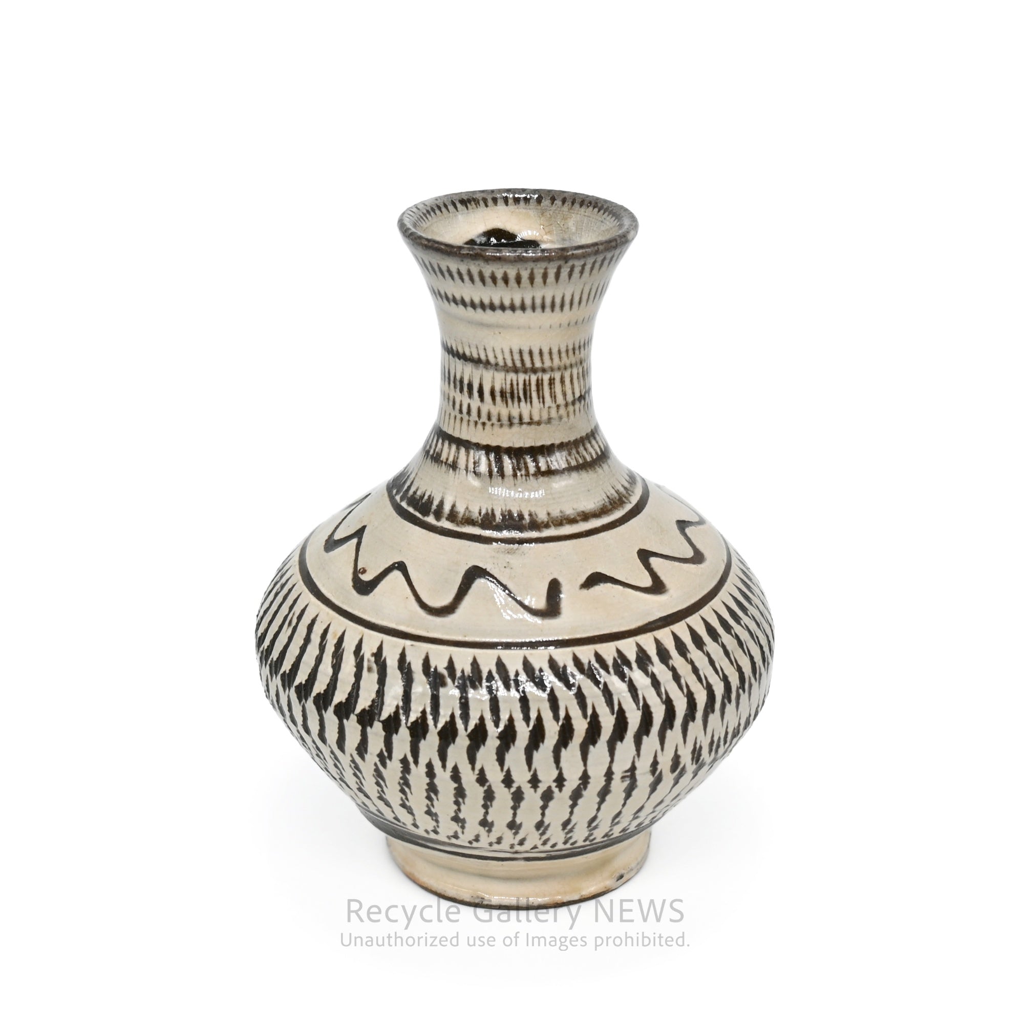 Onta Ware Tobikanna Bud Vase Ivory Brown Modern Japanese Folk Craft / 大分 小鹿田焼 飛び鉋 一輪挿 花瓶 アイボリー ブラウン 伝統工芸 和モダン