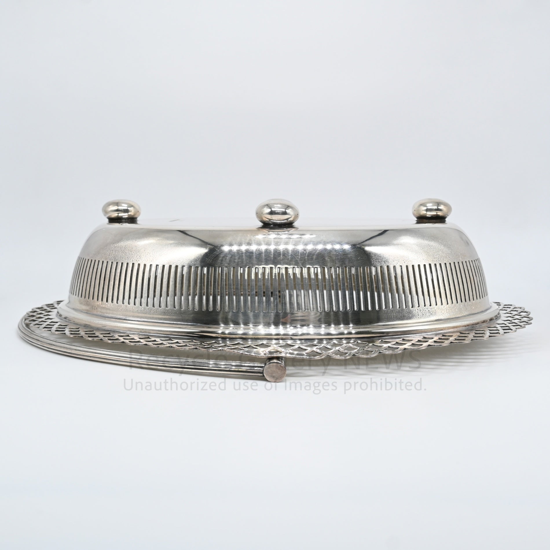 Harrods English Silver Plated Oval Serving Basket / ハロッズ アンティーク 銀メッキ オードブルバスケット 英国雑貨 サービングトレイ 菓子入れ シルバー