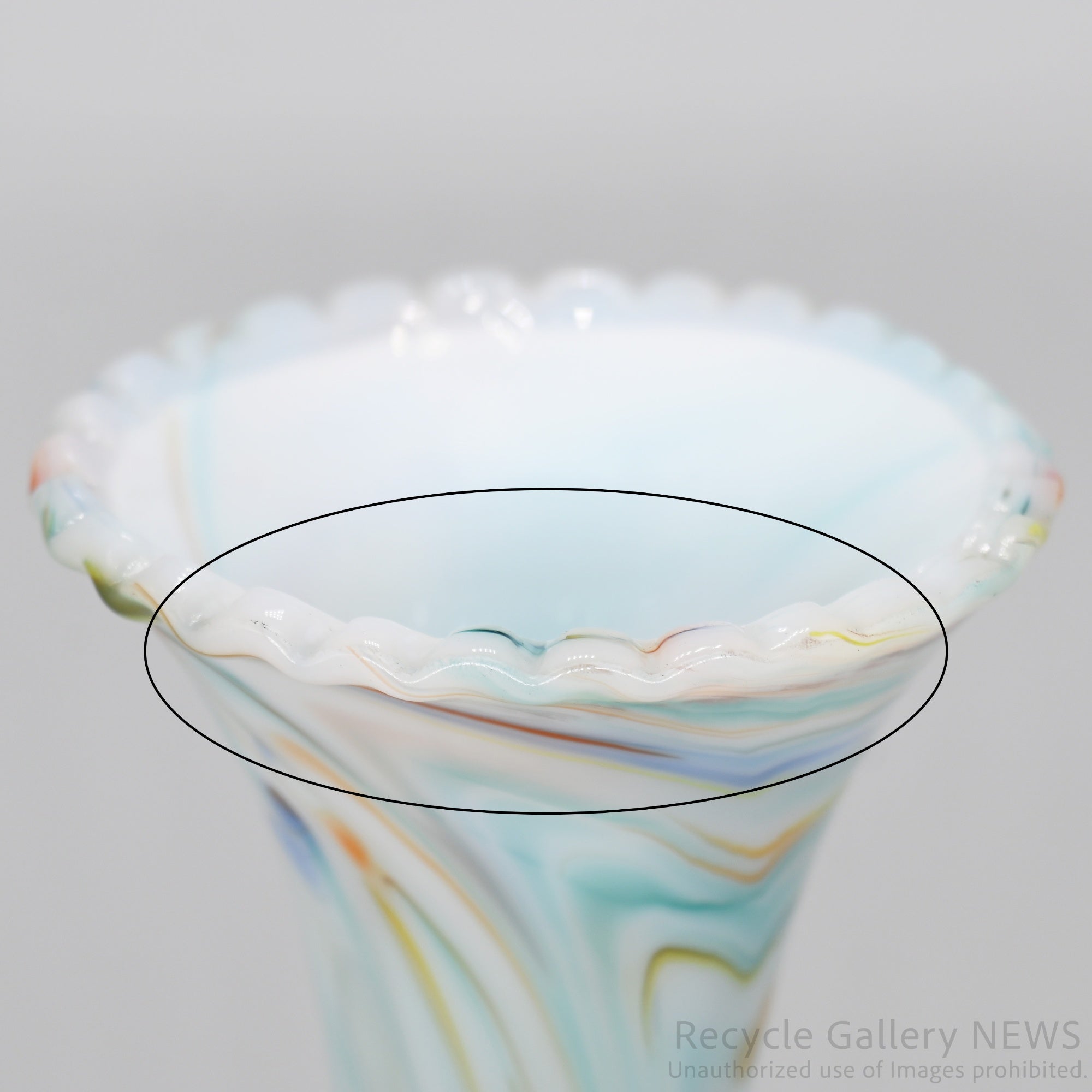 Milky Marble Glass Vase Retro Modern Art Glass / ミルキー マーブル ガラス フラワーベース 花瓶 乳白色 レトロモダン アートガラス