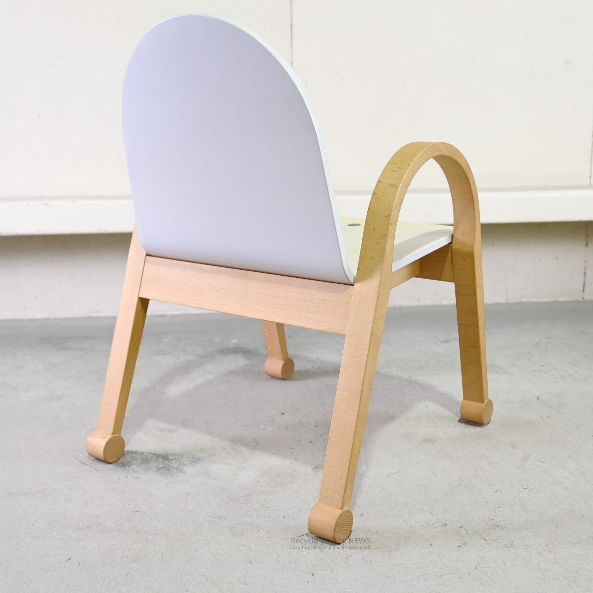 Nisshin Mokko ac-cent Kids chair White Japan / 日進木工 アクセント キッズチェア ホワイト 日本