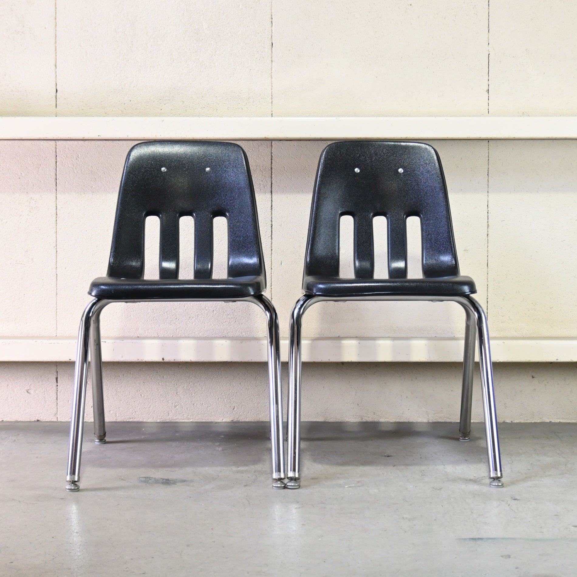 VIRCO Stacking chair Black Retro American Industrial design / バルコ スタッキングチェア ブラック レトロ アメリカン ヴィンテージ インダストリアルデザイン