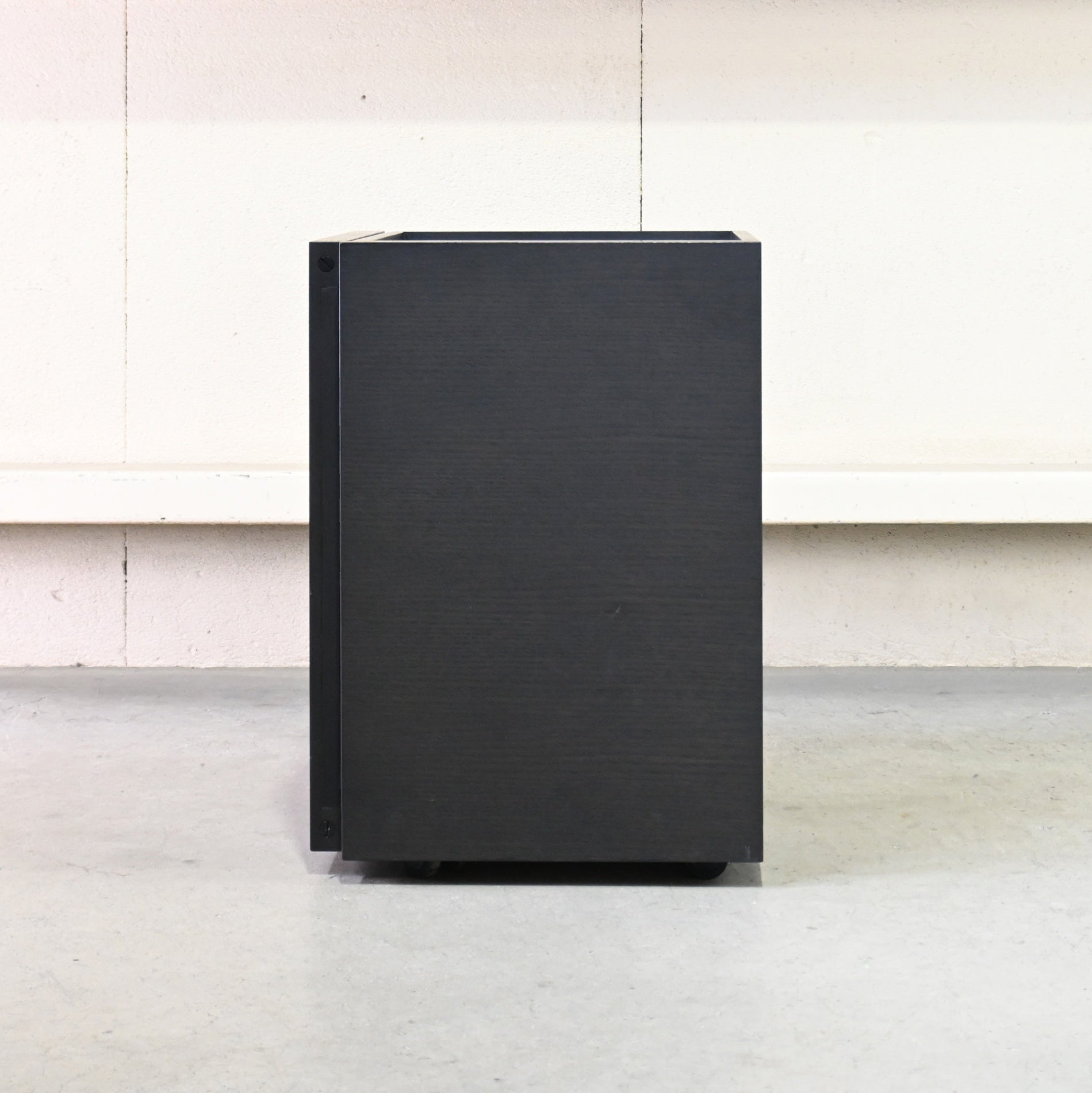 Cassina ixc PIVOT Wagon Cabinet Discontinued Italian brand Japan / カッシーナイクスシー ピヴォット ワゴン キャビネット イタリアブランド 日本 廃盤