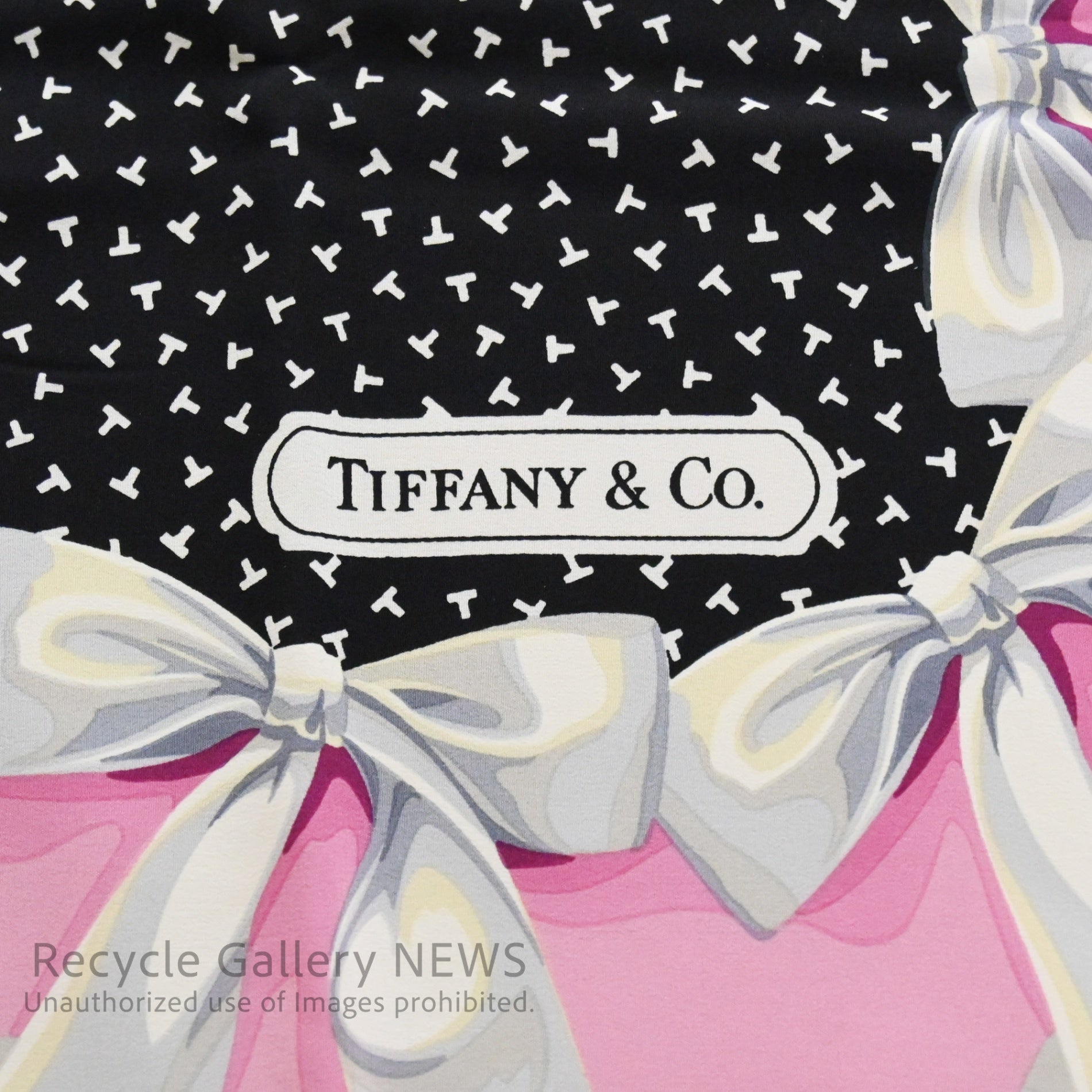 Tiffany Ribbon scarf Pink and black / ティファニー リボン柄 スカーフ ピンク 黒