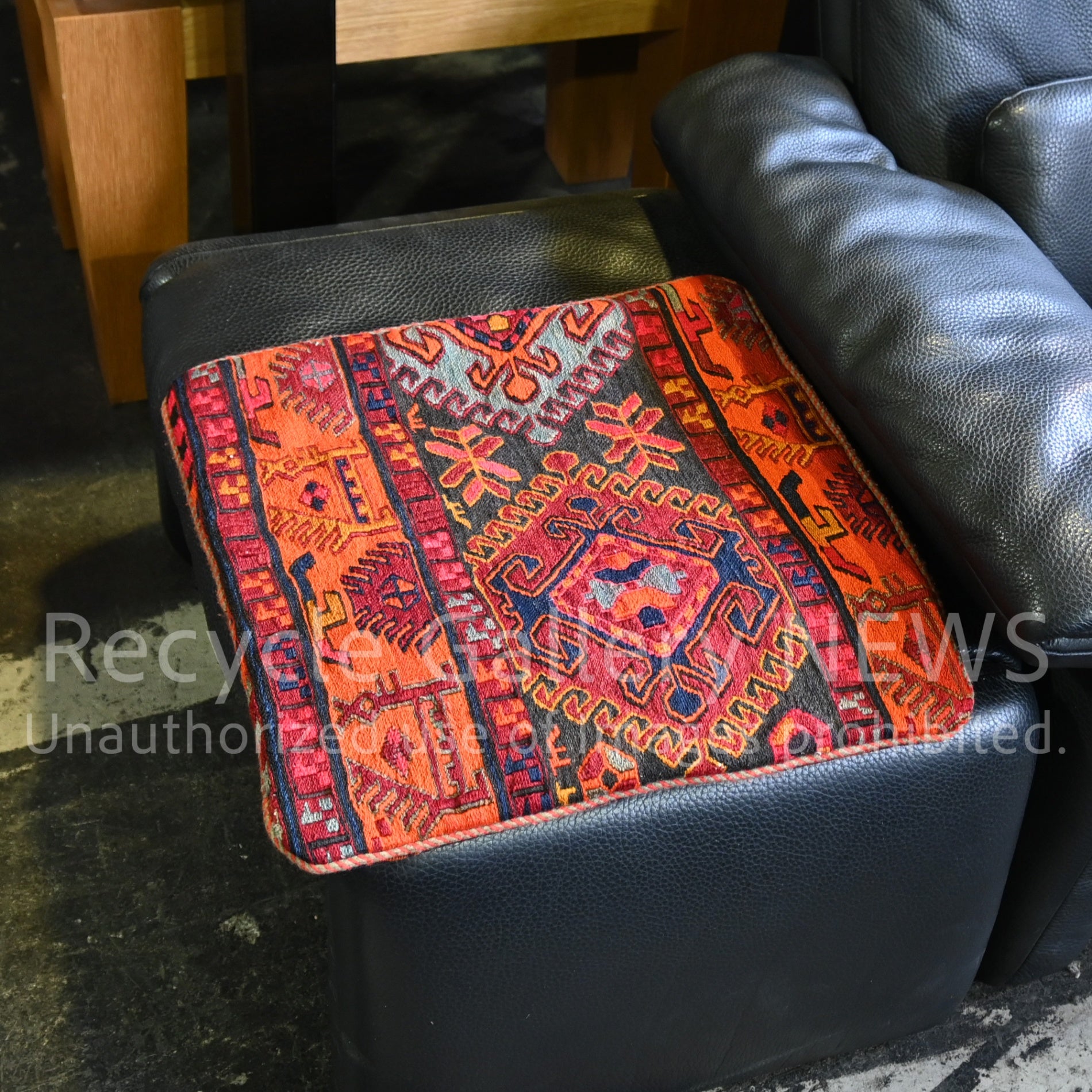 Old Kilim Cushion Cover [C] Bright Orange Middle east / オールドキリム クッションカバー 中東 伝統織 赤系 3種類 （C 蛍光オレンジ）