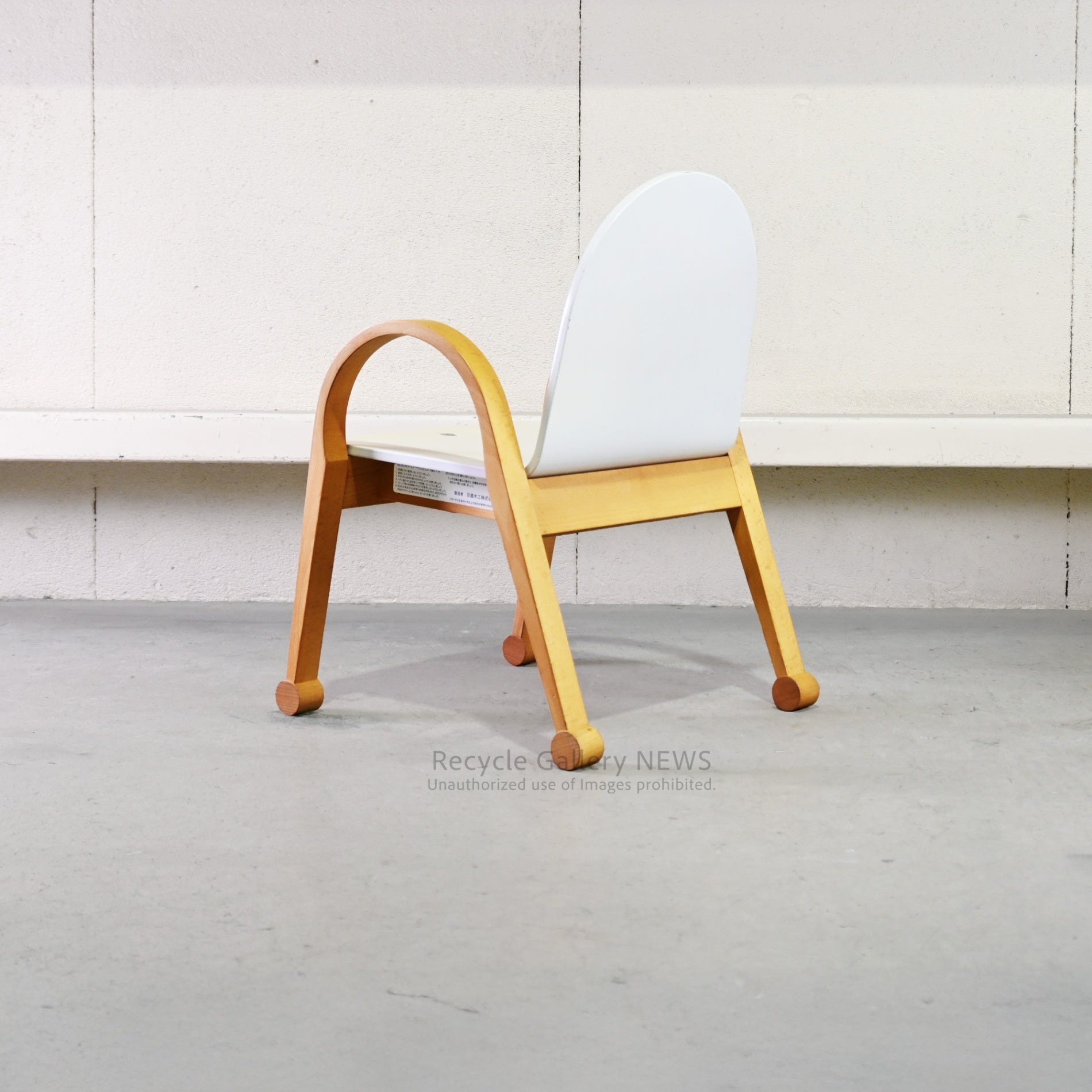 Nisshin Mokko ac-cent Kids chair White Japan / 日進木工 アクセント キッズチェア ホワイト 日本
