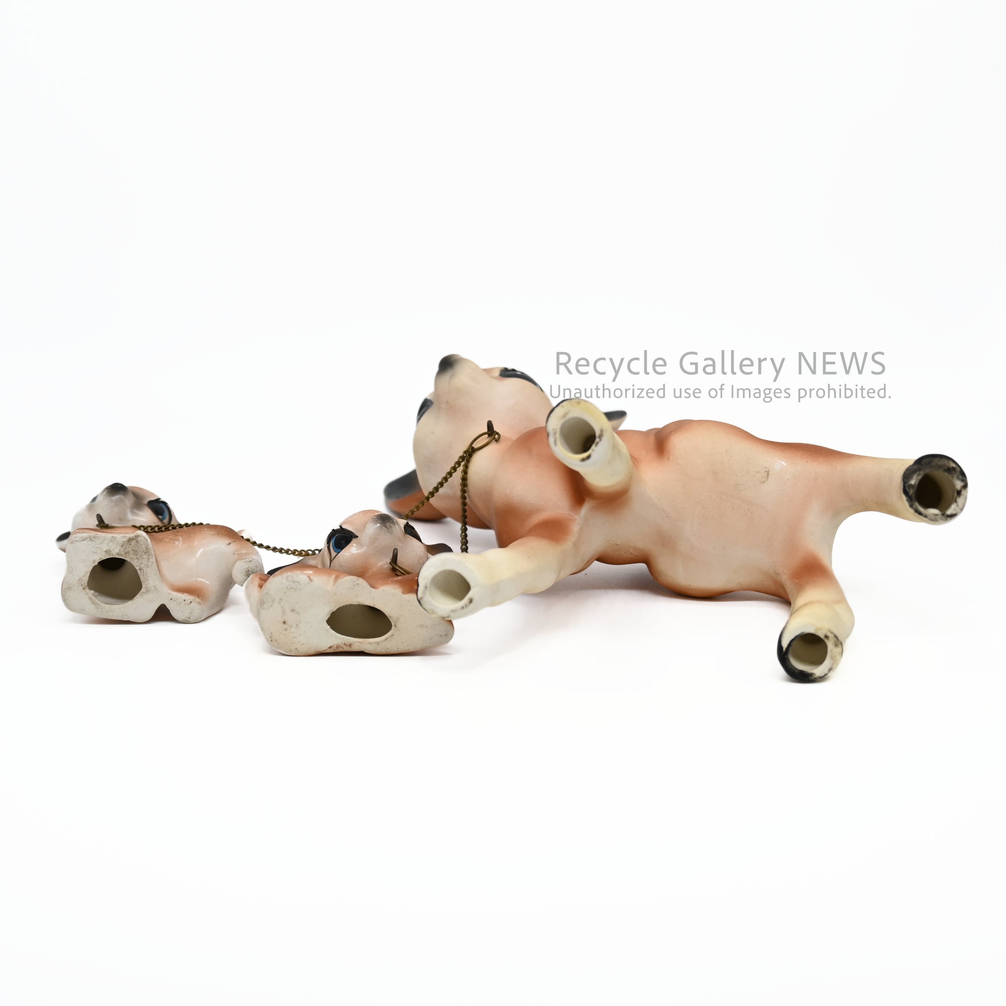 Deer and baby Bambi ceramic figurine 1950s Showa retro Japan / 鹿の親子 バンビ 陶器 置物 オブジェ 1950年代 昭和レトロ 日本