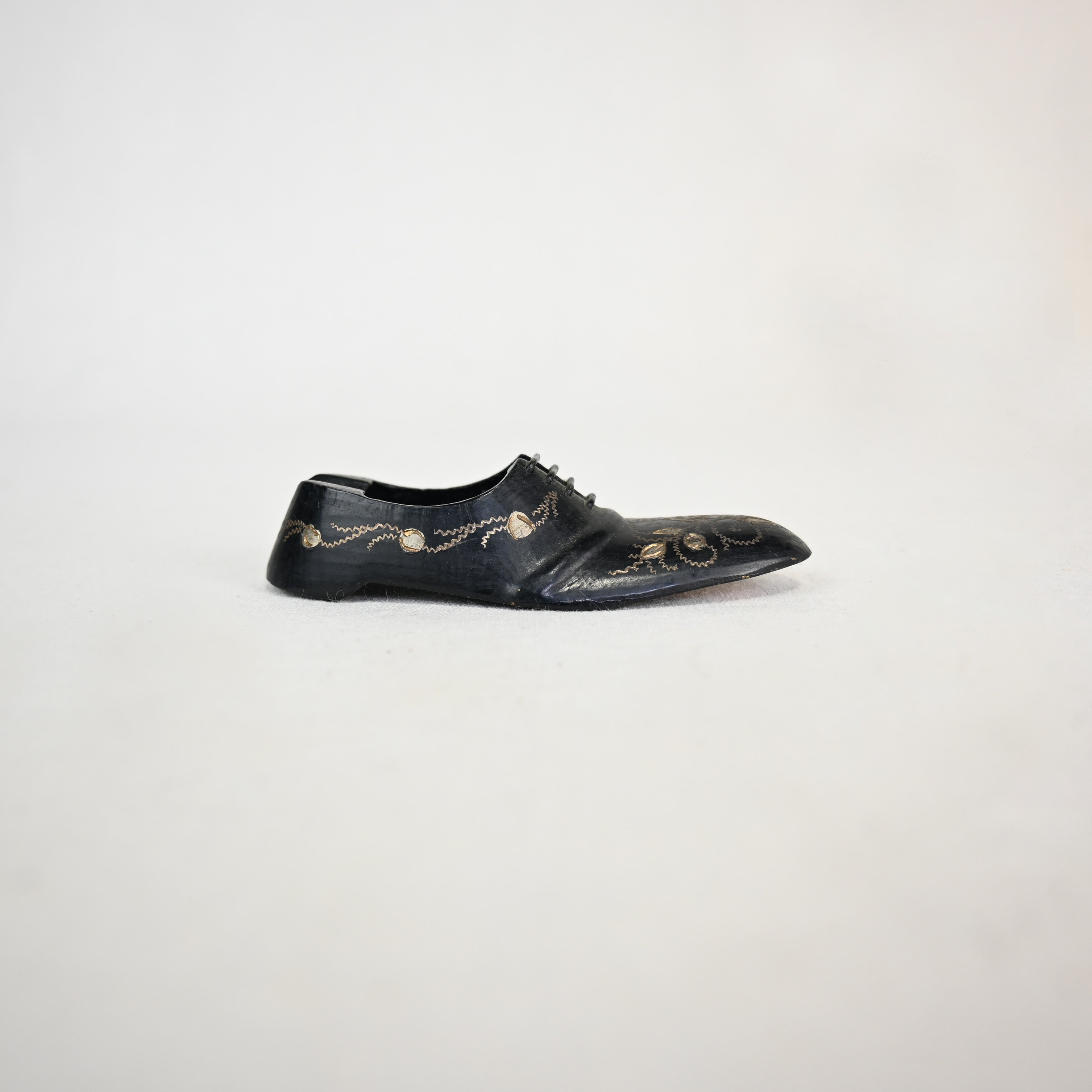 Indian vintage Brass Shoes Ash tray / インド ヴィンテージ 真鍮 灰皿 革靴