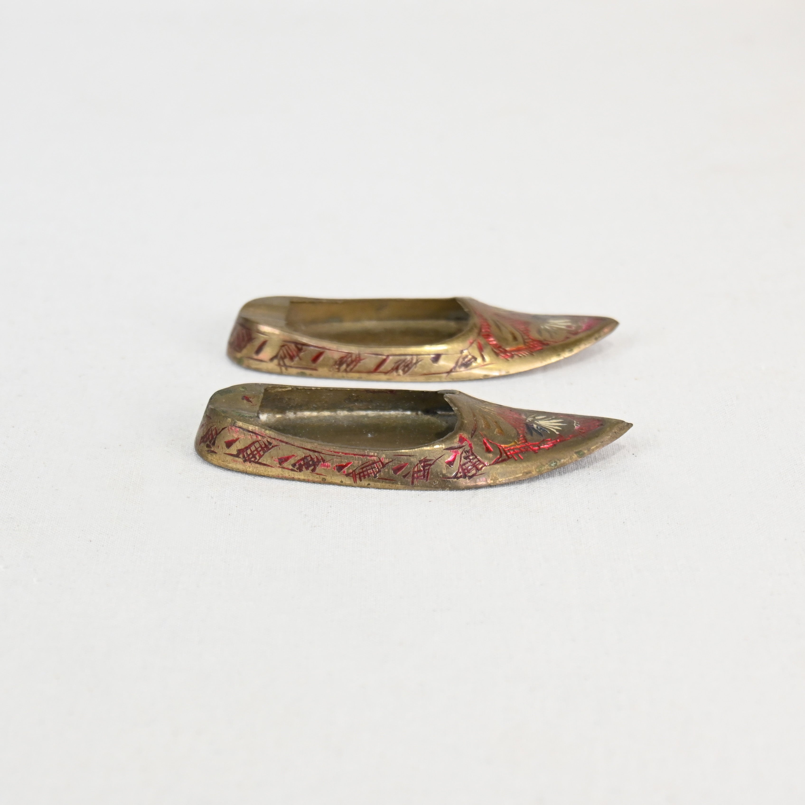 Indian vintage Brass Shoes Mojari Ash tray / インド ヴィンテージ 真鍮 灰皿 靴 モジャリ