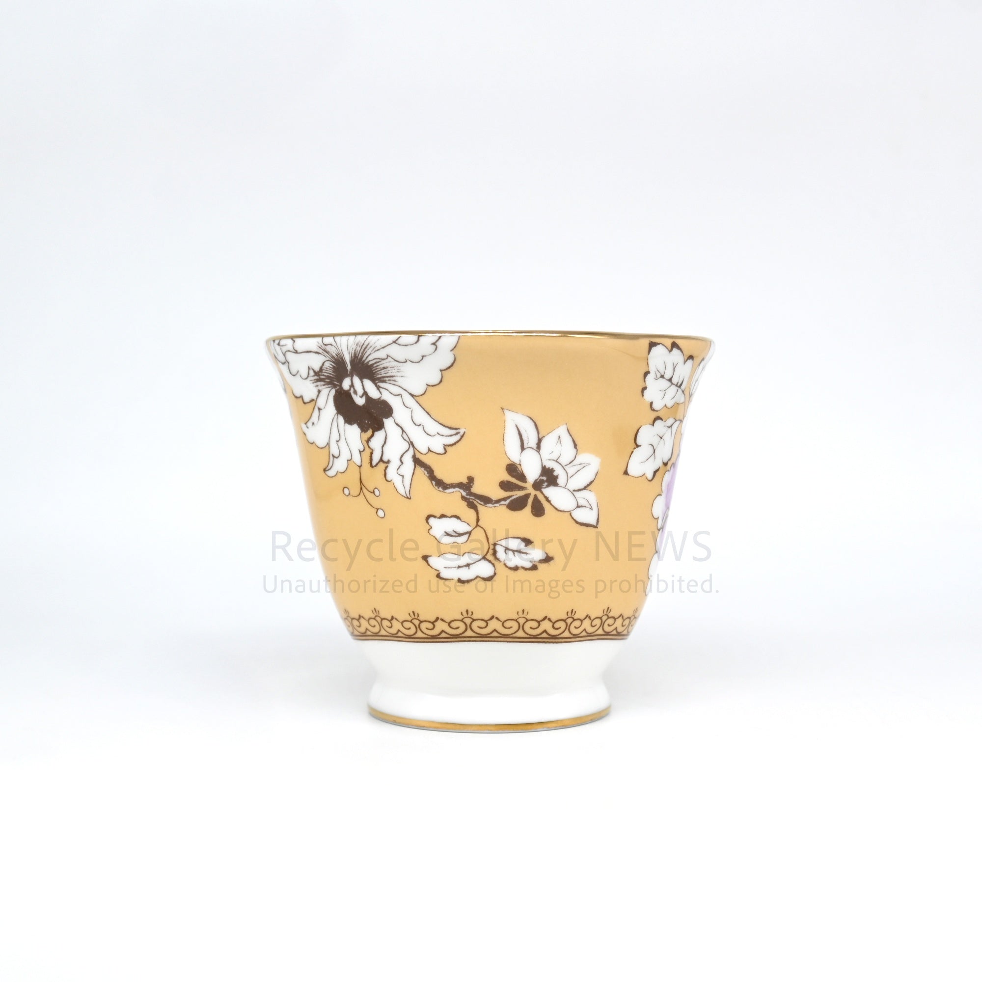 WEDGWOOD "Butterfly Bloom" C&S Vintage Inspired Collectible Bone China Pink Yellow Floral Design / ウェッジウッド "バタフライブルーム" カップ&ソーサー ボーンチャイナ 蝶モチーフ フローラルデザイン 英国食器