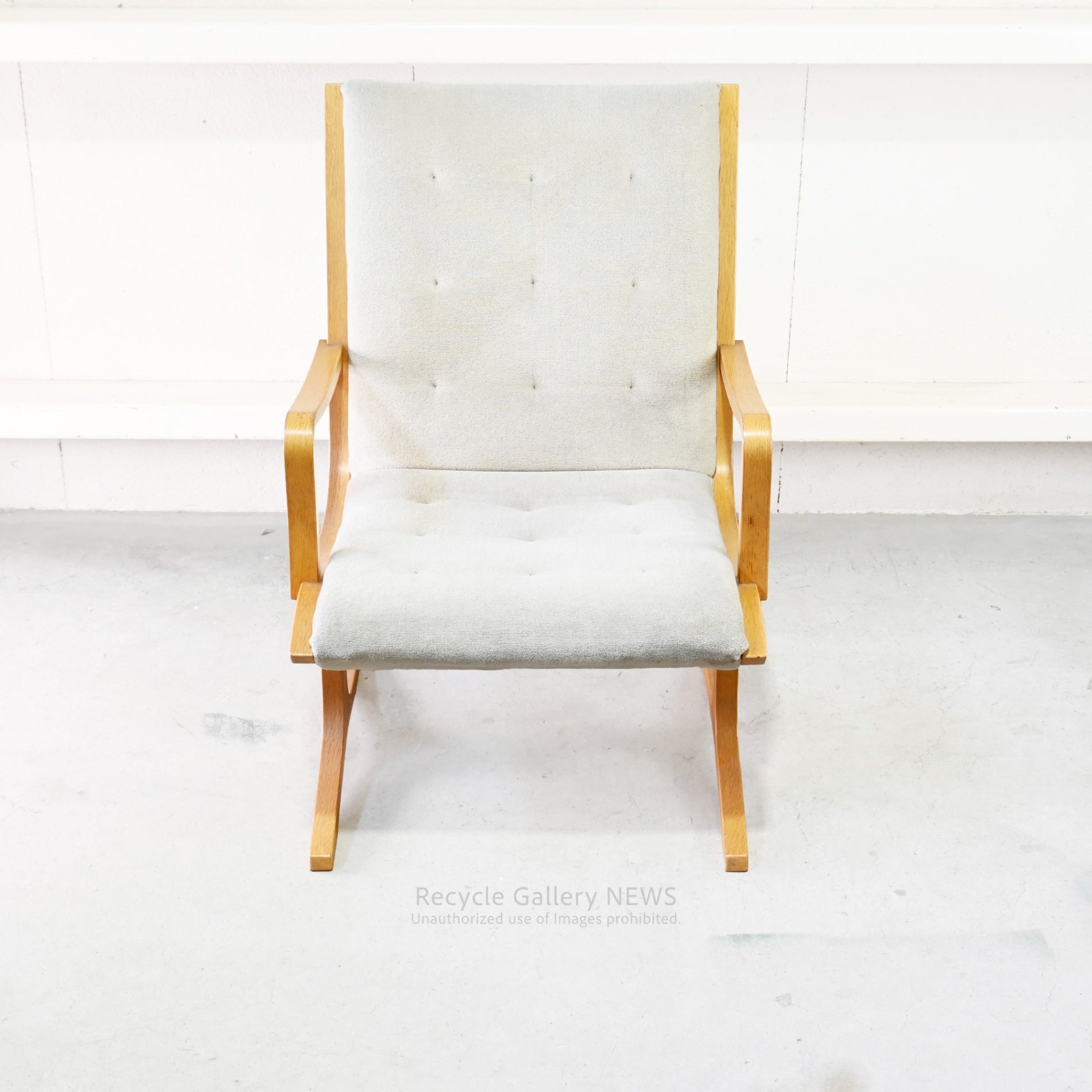 Discontinued Tendo Mokko "Heron" Low Back Chair by Mitsumasa Sugasawa Japanese Modern Masterpiece / 天童木工 ヘロン ローバックチェア 廃盤 日本 モダンデザイン 菅澤光政 傑作