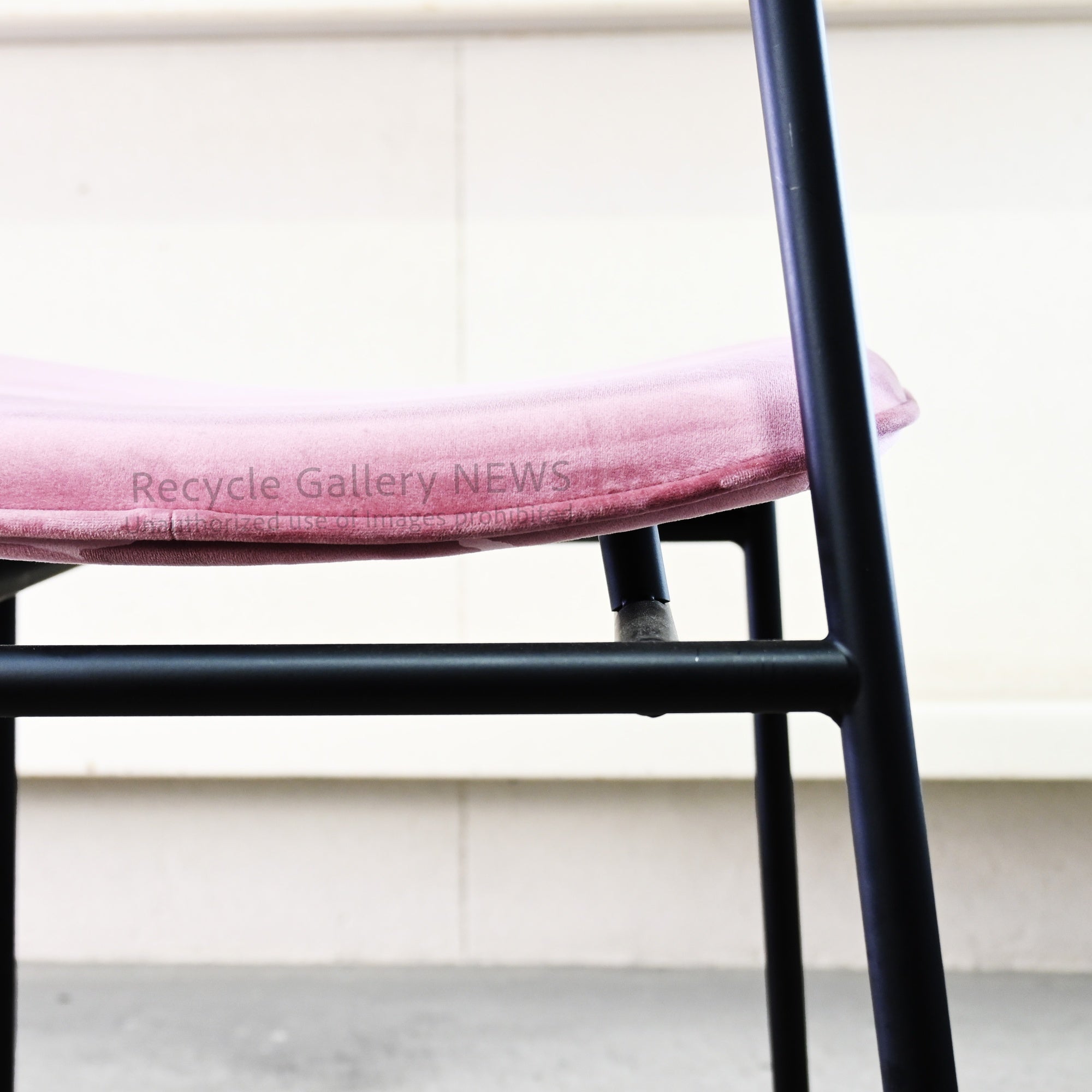 Calligaris Fifties Dining Chair Black Rose Pink-Velvet Italian Modern Furniture / カリガリス フィフティーズ ダイニングチェア ローズピンク ブラック ベルベット イタリア モダン家具