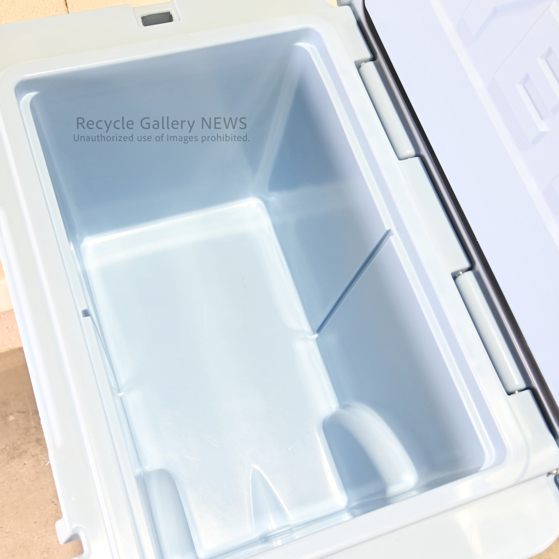 YETI  Tundra Cooler box (45L) Rare color Light Blue / イエティ タンドラ クーラーボックス45リットル ライトブルー