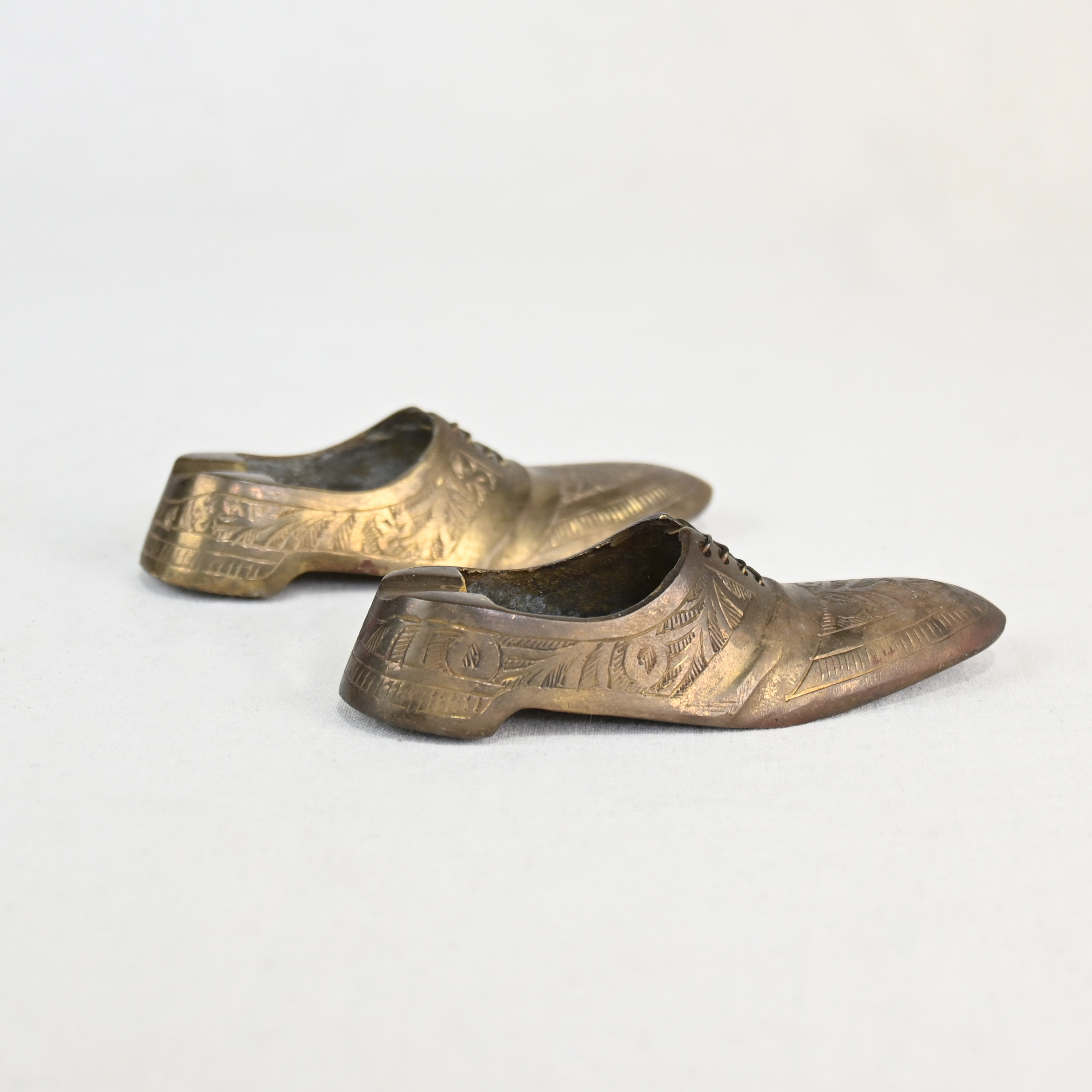 Indian vintage Brass Shoes Ash tray / インド ヴィンテージ 真鍮 灰皿 靴