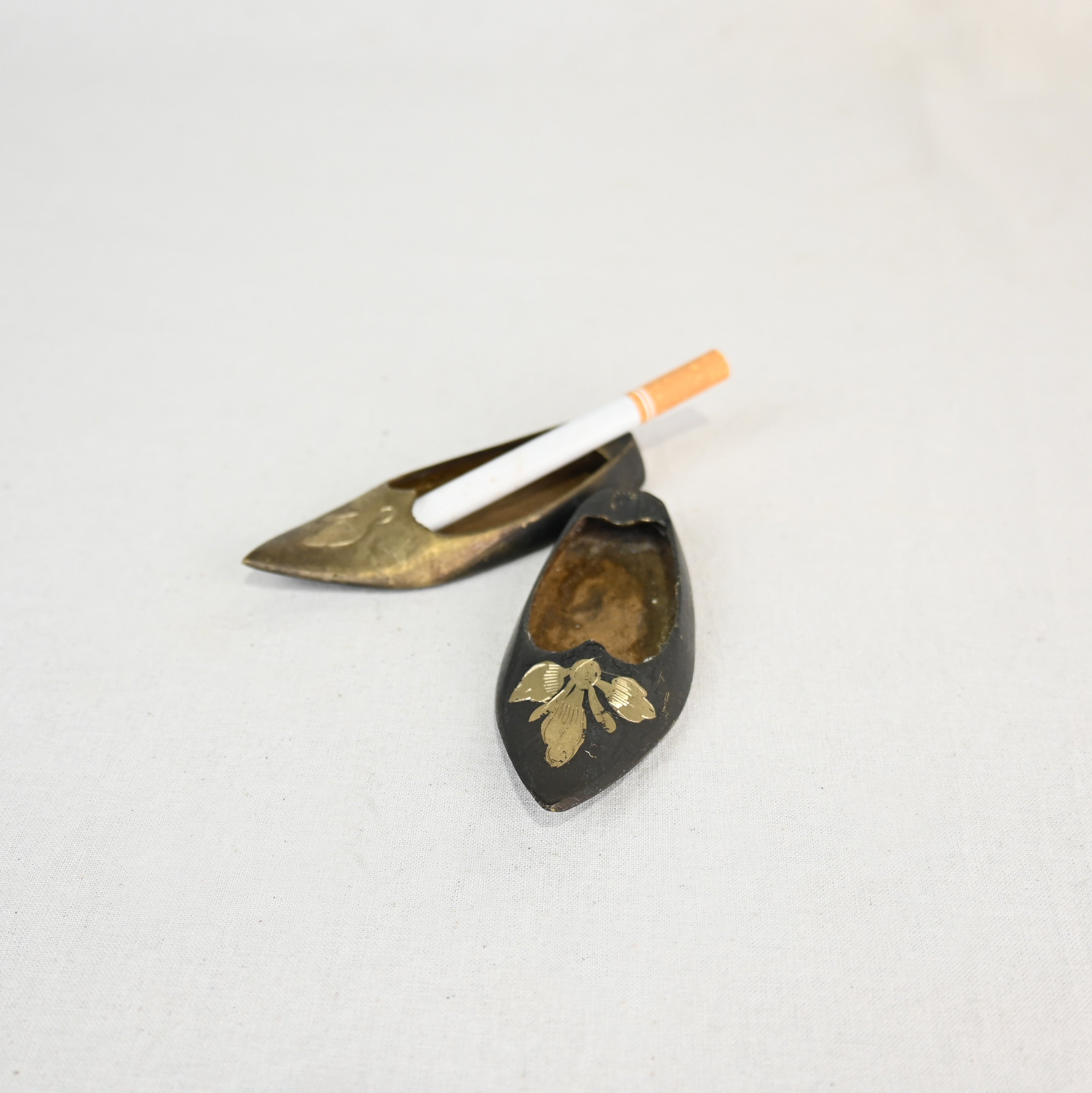 Indian vintage Brass Shoes Ash tray / インド ヴィンテージ 真鍮 灰皿 靴