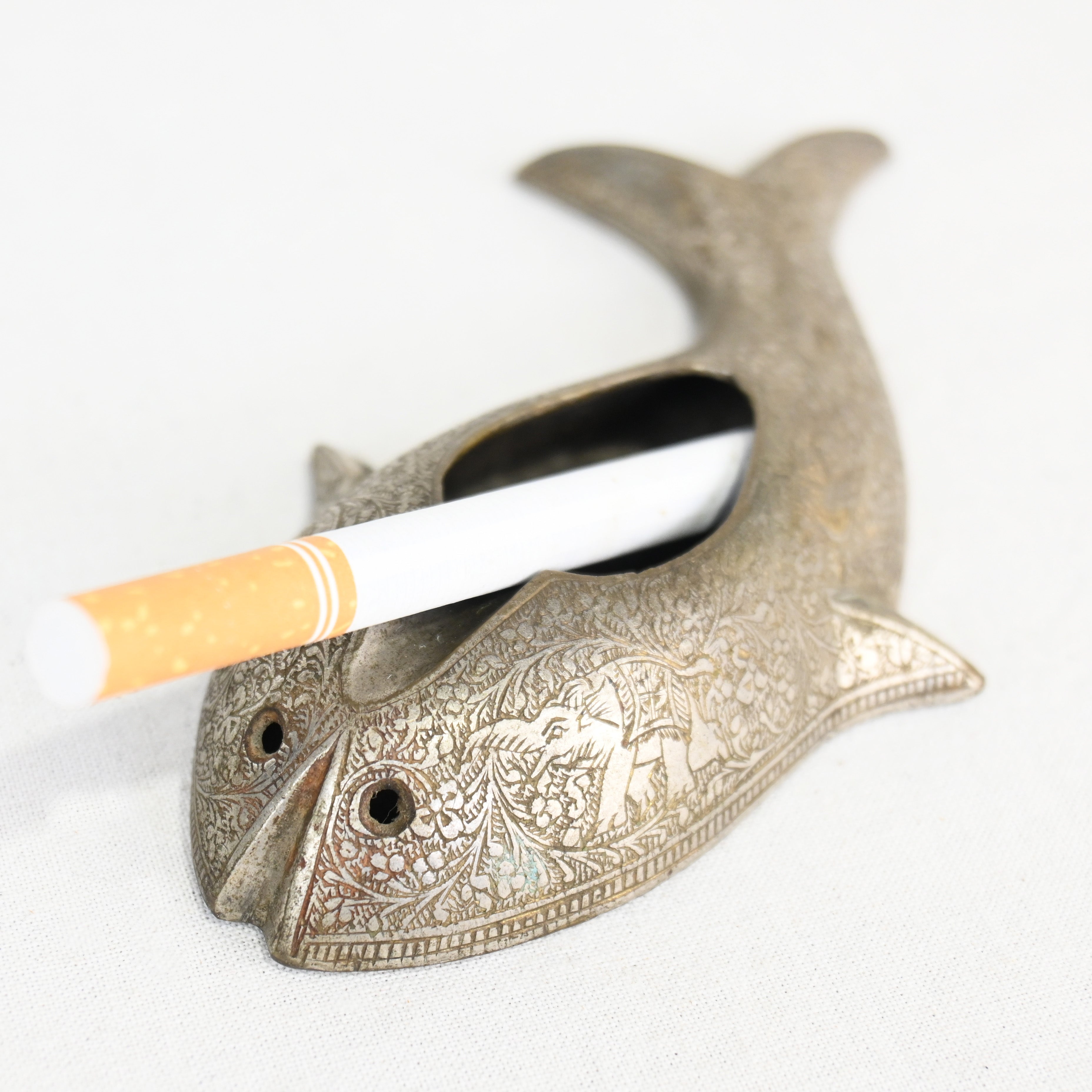 Indian vintage Brass Fish Ash tray / インド ヴィンテージ 真鍮 灰皿 魚