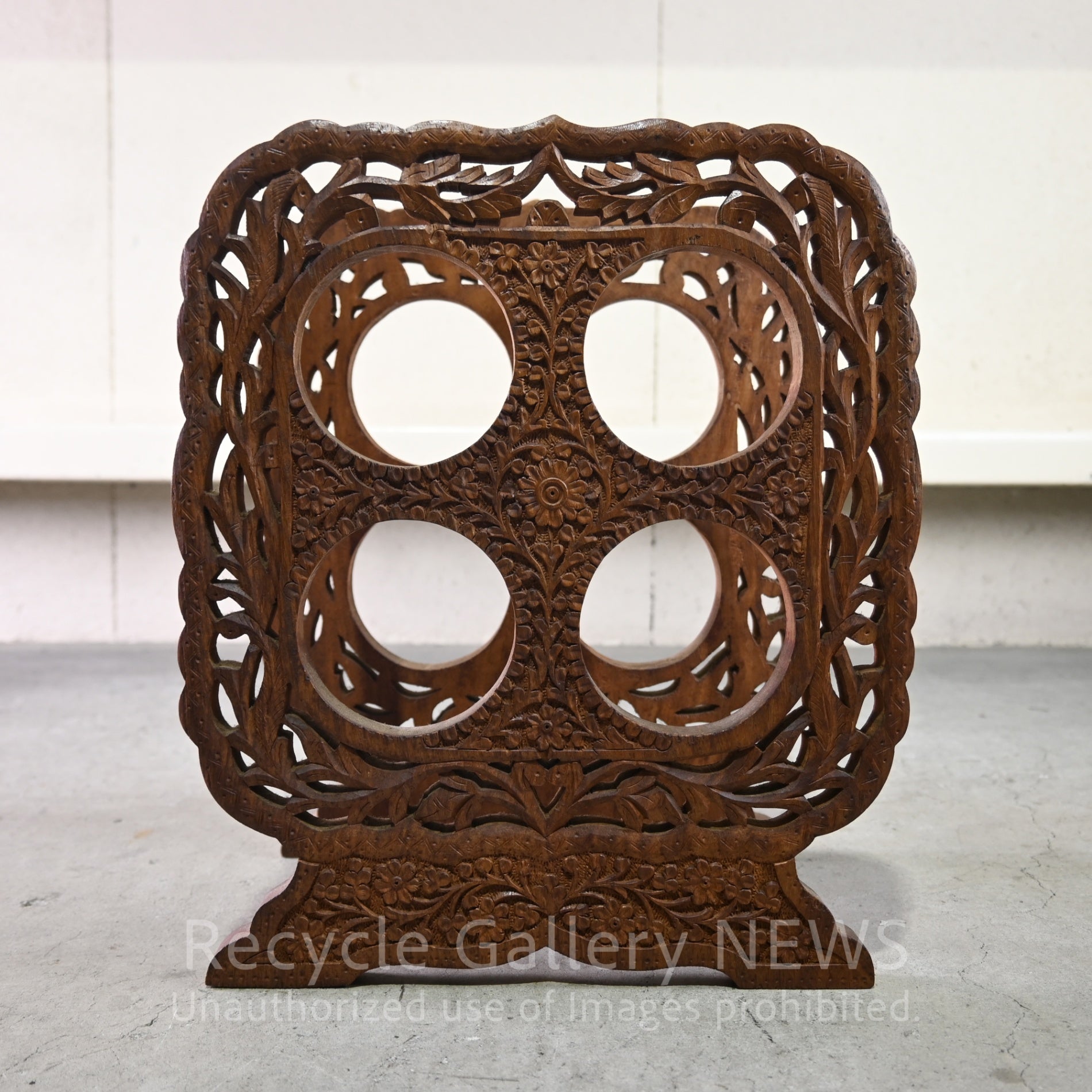 Indian Hand-Carved Wooden Wine Rack Dark Brown Oriental Boho / インド製 ハンドメイド 透かし彫り ワインラック 木製 ダークブラウン 収納ラック オリエンタル アジアンリゾート