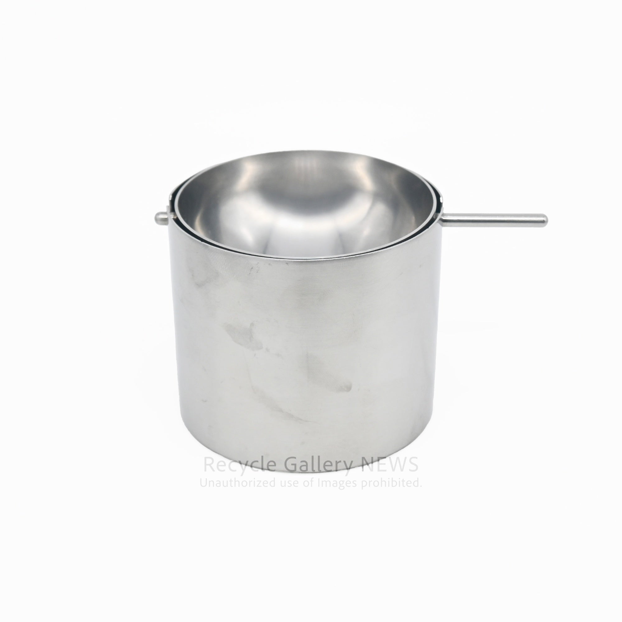 Stelton Cylinda-Line Revolving Ashtray Danish by Arne Jacobsen Scandinavian Design / ステルトン シリンダライン リボルビング アッシュトレイ 灰皿 デンマークアルネ・ヤコブセン 北欧デザイン