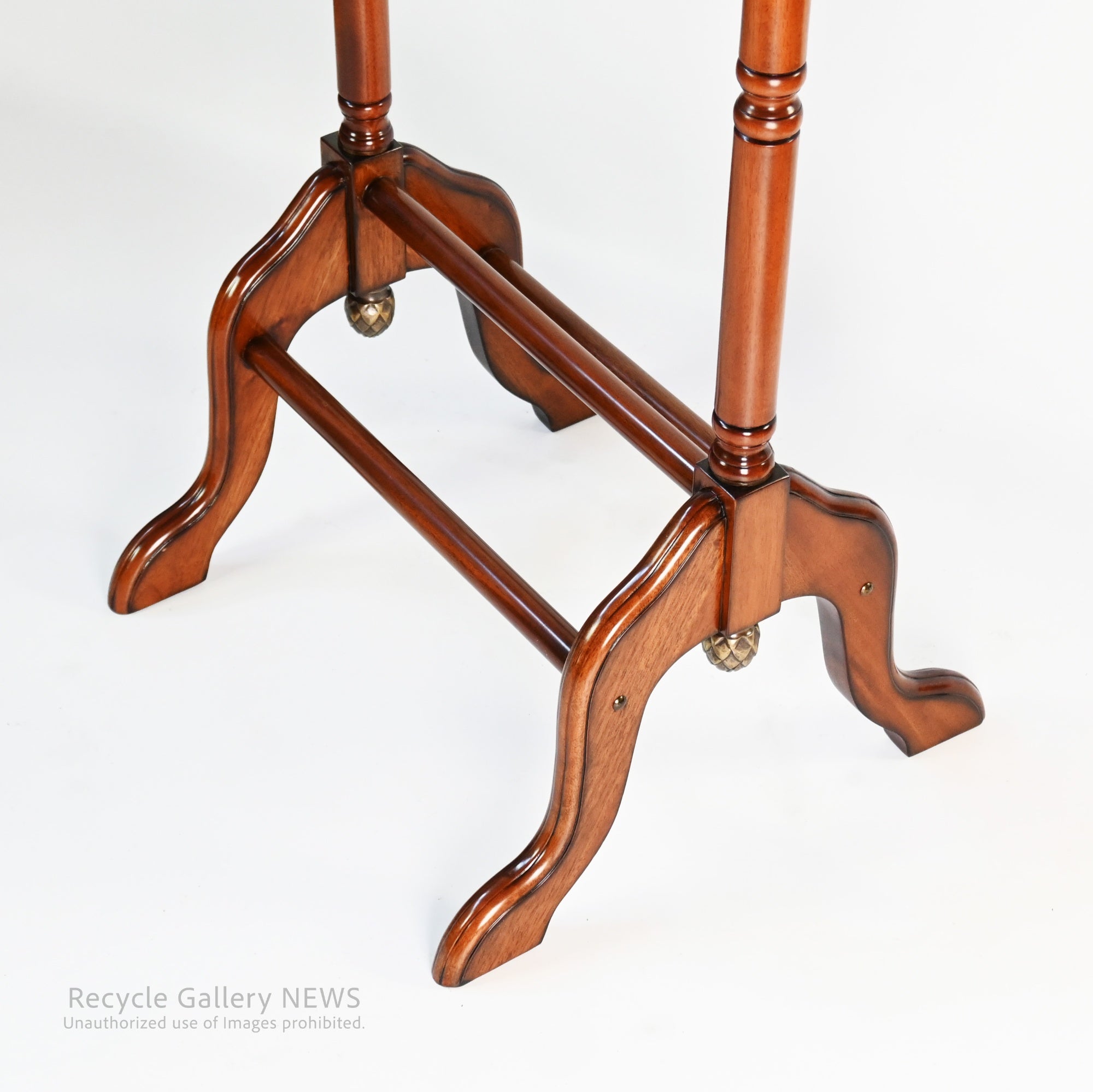 Unused Yokohama Furniture Gentleman's Valet Stand Classic Elegance / 横浜家具 バレット コートハンガー　未使用品　冊子付 クラシック ジェントルマン 様式美