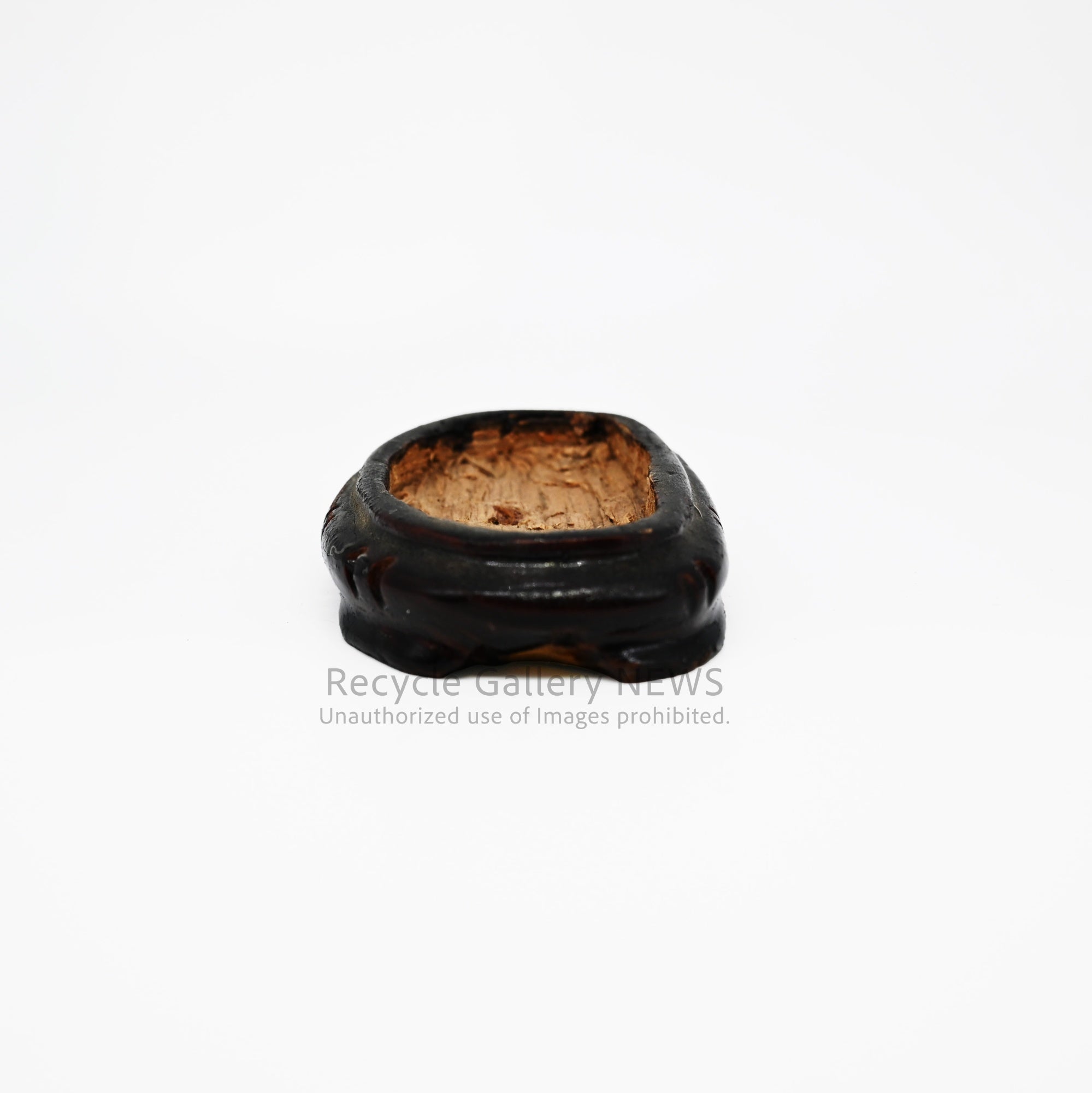 Picture Jasper Rough-textured Base Yellow Gemstone Decorative Object / 風景石 粗目台座付 黄色 天然石 置物