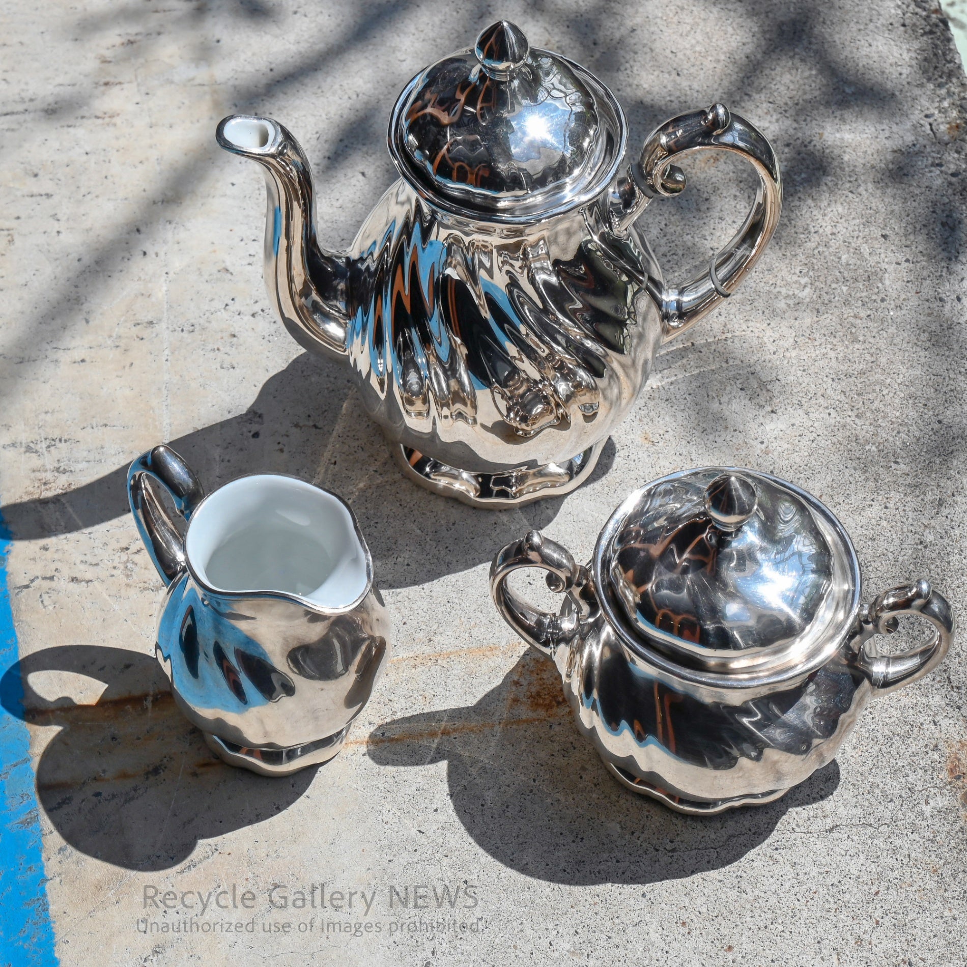 SILVER COATED PORCELAIN TEA POT  Antique German Silver Plated 3-Piece wmf / シルバープレートドイツアンティーク 三点セット ドイツ WMF社  銀メッキ