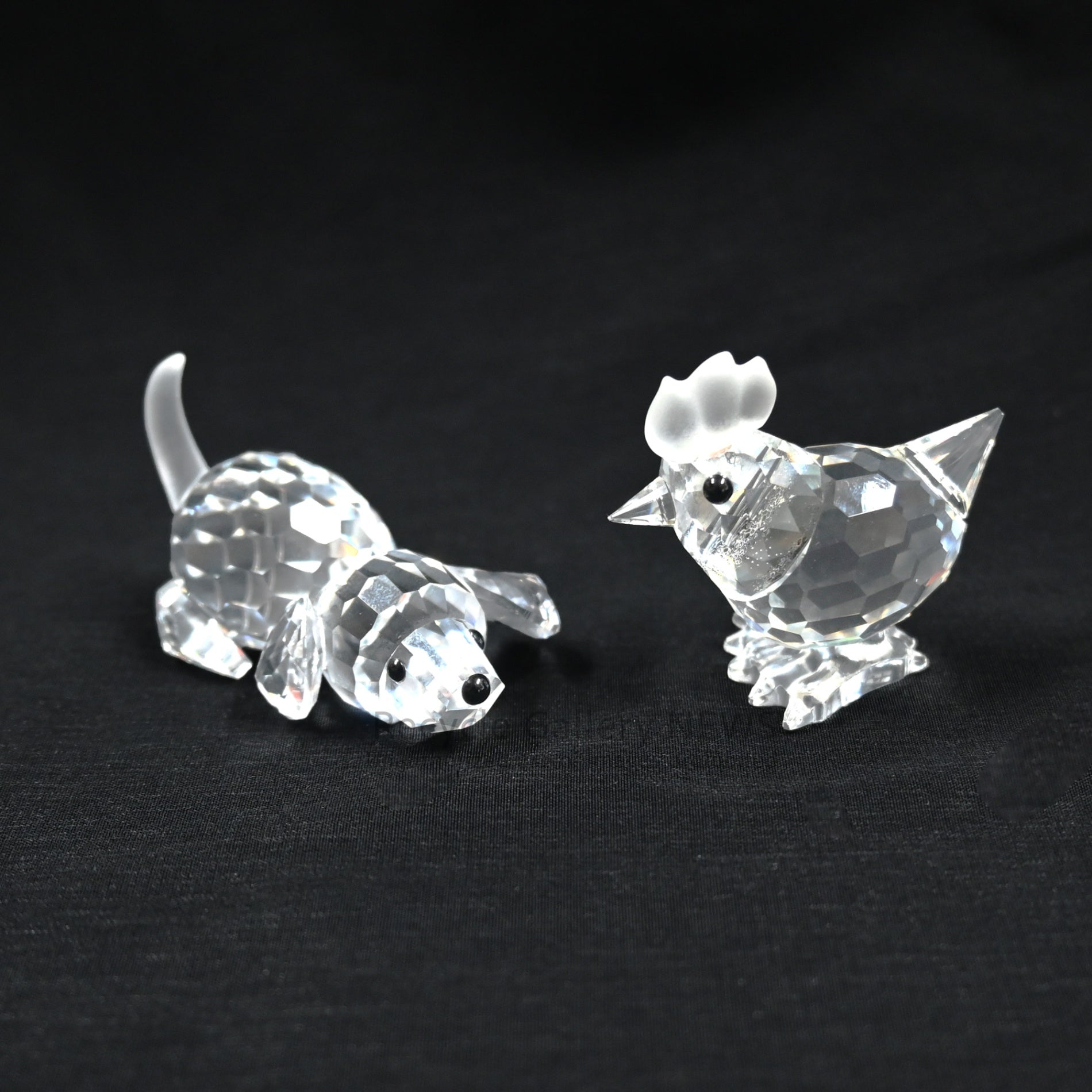 Retired Swarovski Crystal "Lying Beagle" Figurine Austrian Animal Motif / スワロフスキー 伏せビーグル 廃盤品 オーストリア クリスタルガラス 動物モチーフ