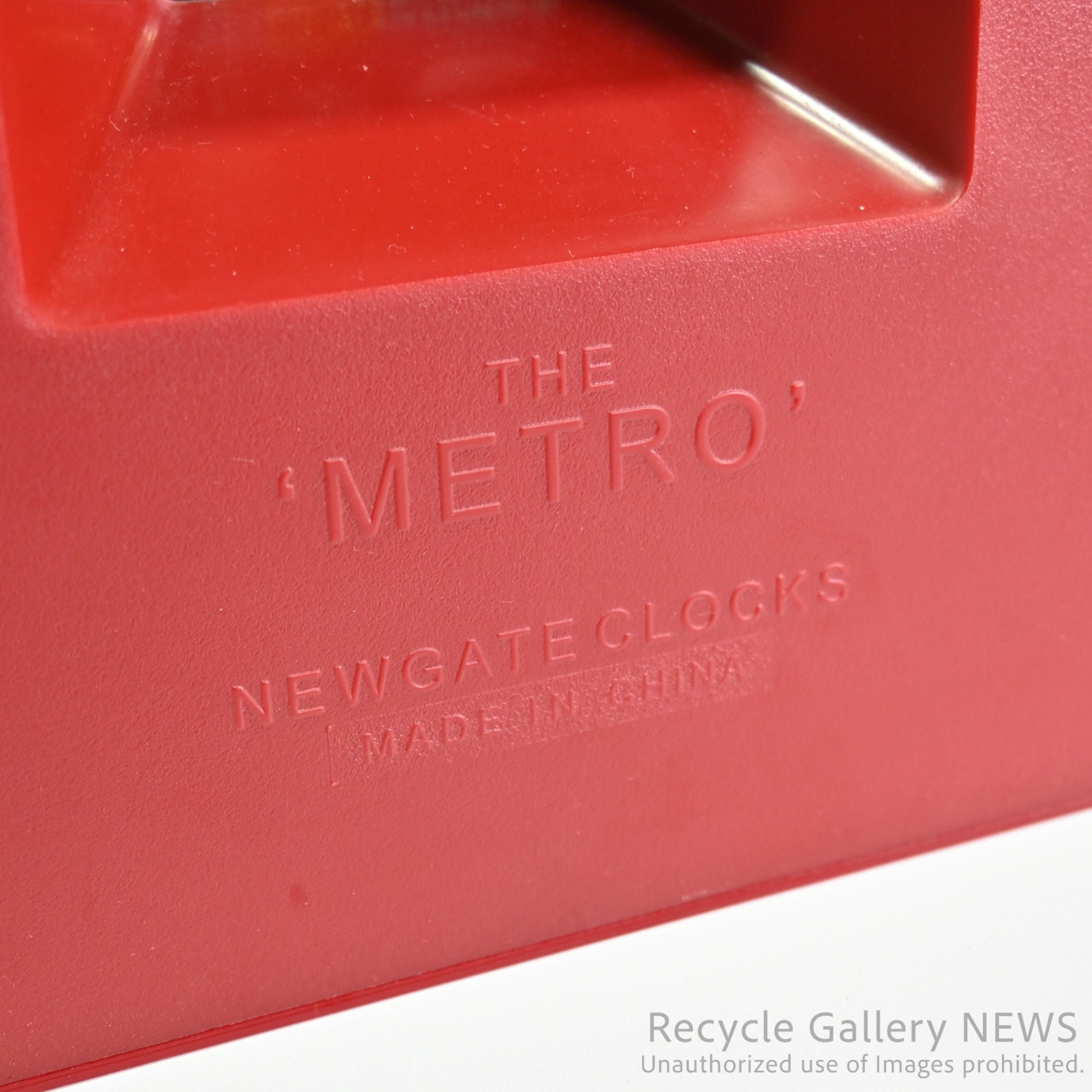 NEWGATE "METRO" Wall Clock Red / ニューゲート "メトロ" 壁掛け時計 赤