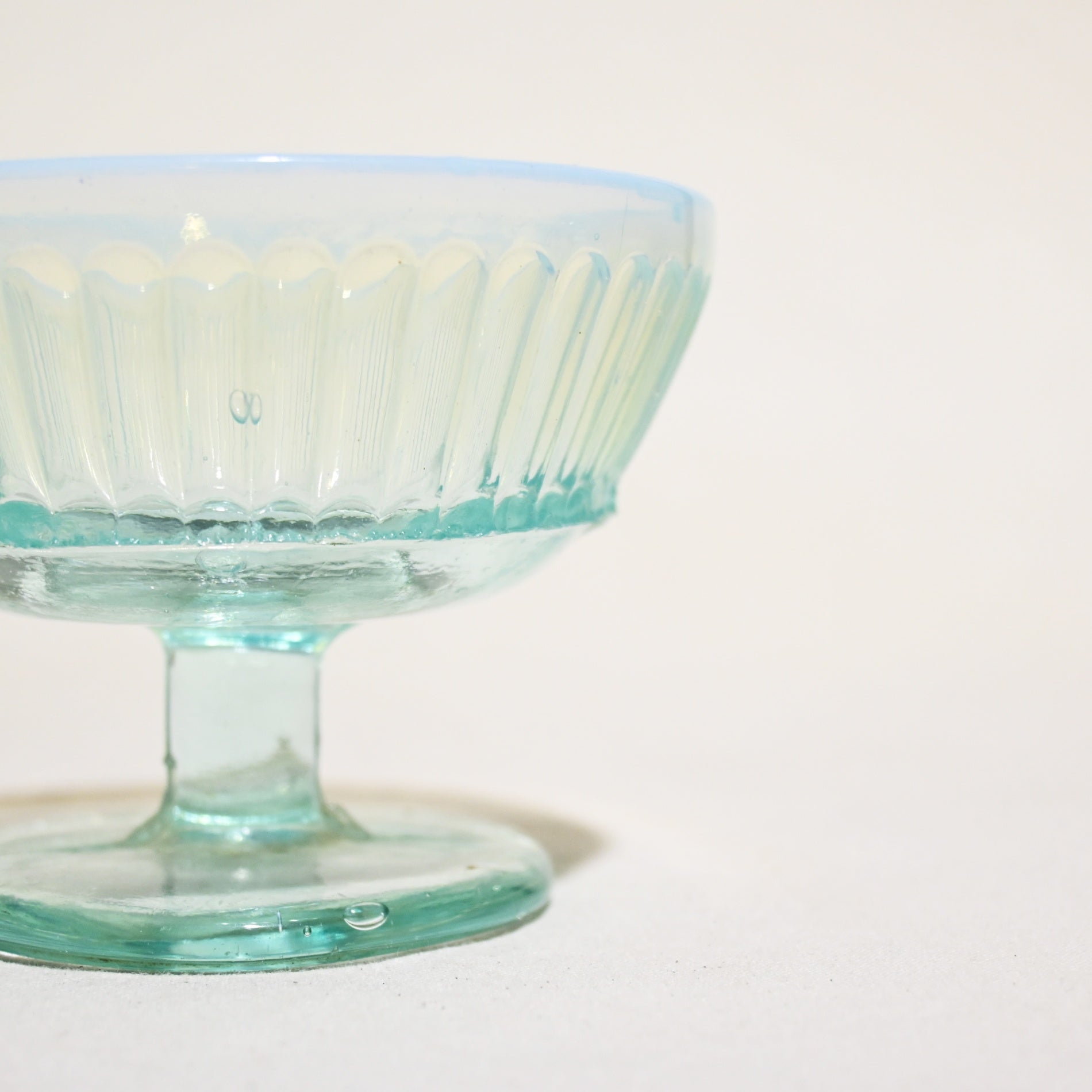 Vintage Press Glass Japanese Glass Ice Cup Ramune soda blue Color Retro / ヴィンテージ プレスガラス 和ガラス 氷コップ ラムネ色 レトロ