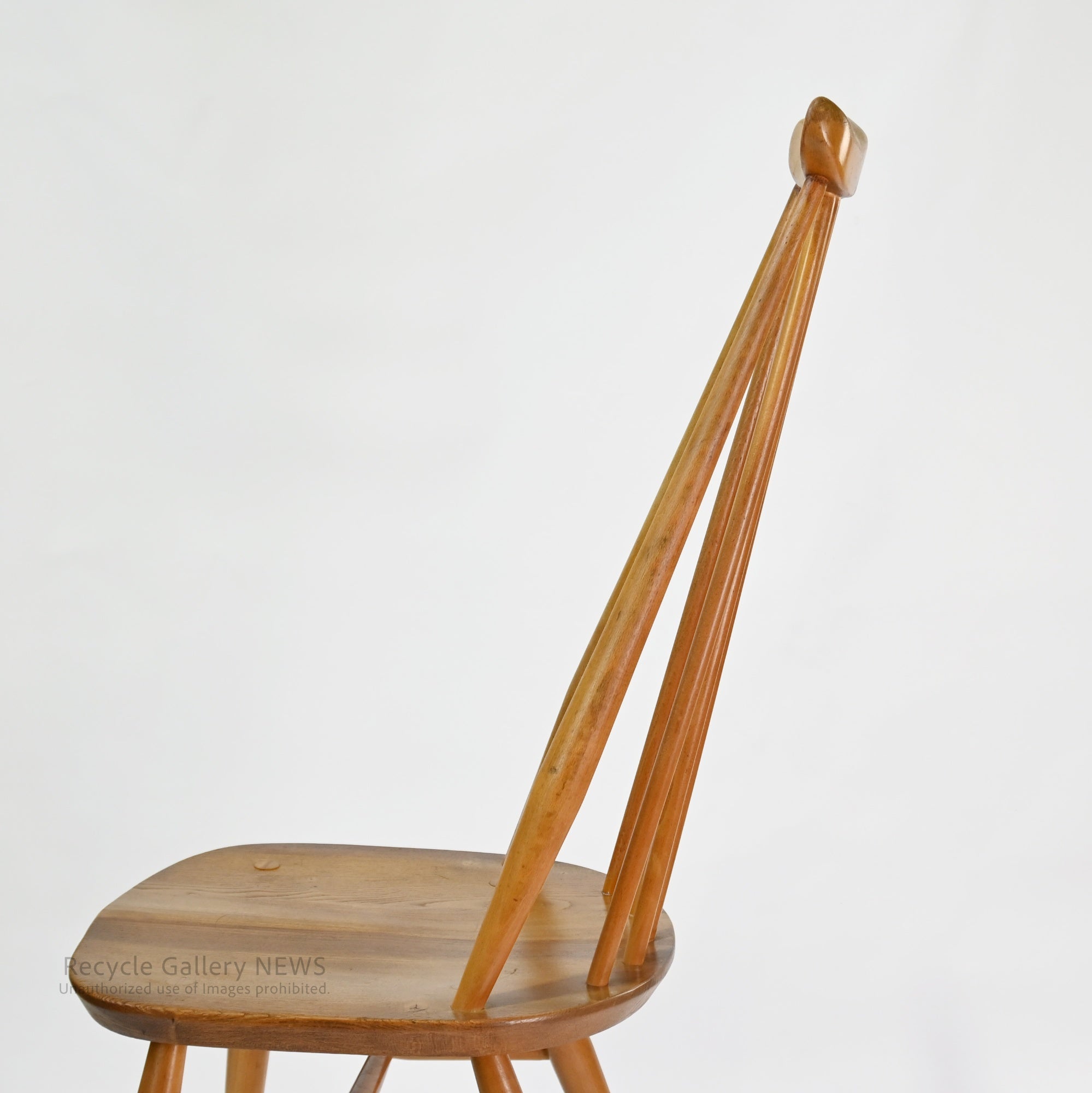 Ercol Ercol Goldsmith Chair British Elm Wood Traditional Craftsmanship Matches Scandinavian Design / アーコール ゴールドスミスチェア イギリス ニレ材  職人技 北欧モダン