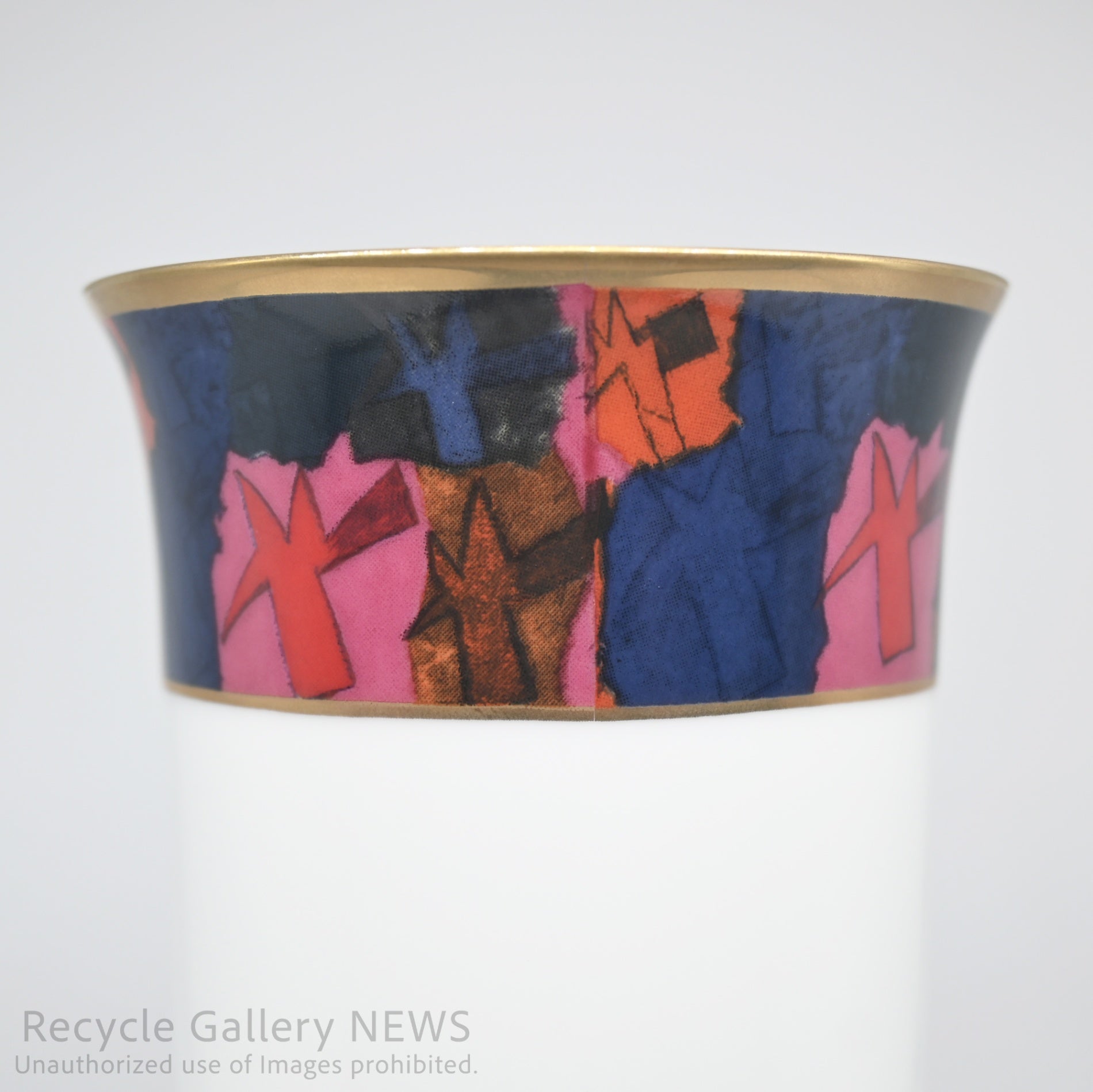 Okura Art China Porcelain Wine Goblet Painterly Design Japanese Modern Gold Gilding White / 大倉陶園 陶磁器ワイングラス ゴブレット 絵画デザイン 和モダン 金彩 白
