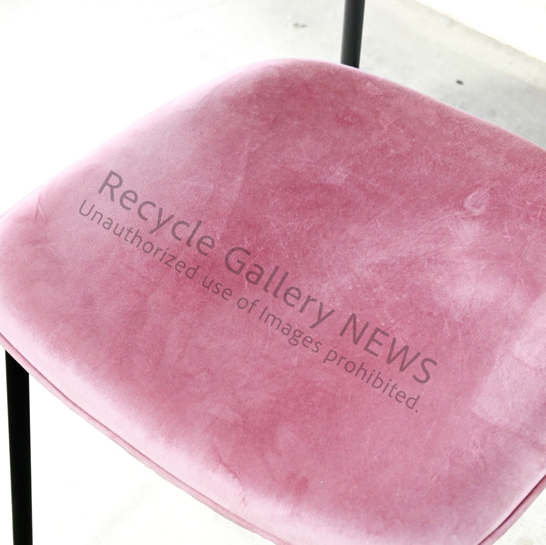 Calligaris Fifties Dining Chair Black Rose Pink-Velvet Italian Modern Furniture / カリガリス フィフティーズ ダイニングチェア ローズピンク ブラック ベルベット イタリア モダン家具