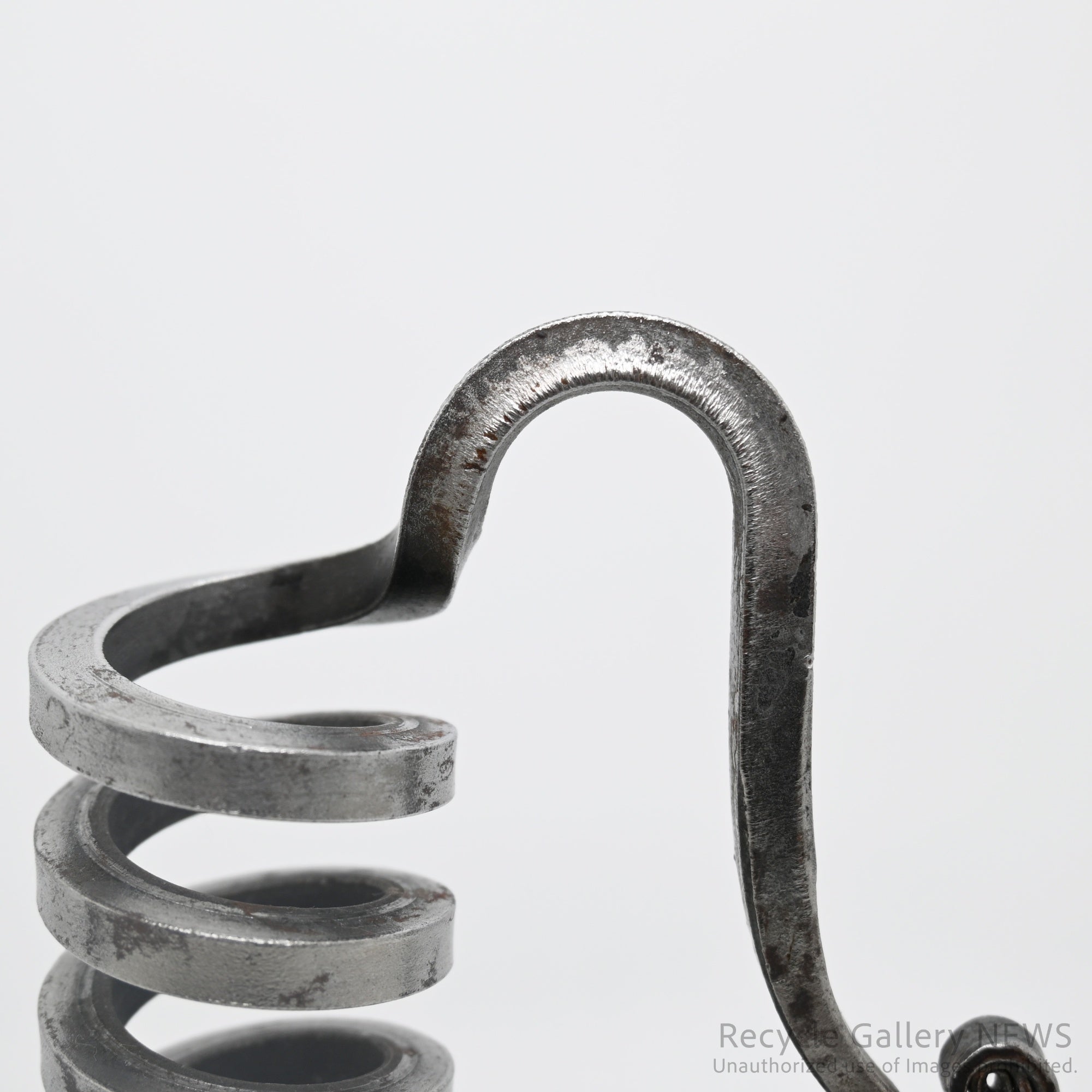 Vintage Iron Spring Candle Stand / 鉄製 スプリング 回転式キャンドルスタンド 蝋燭立て ヨーロッパヴィンテージ