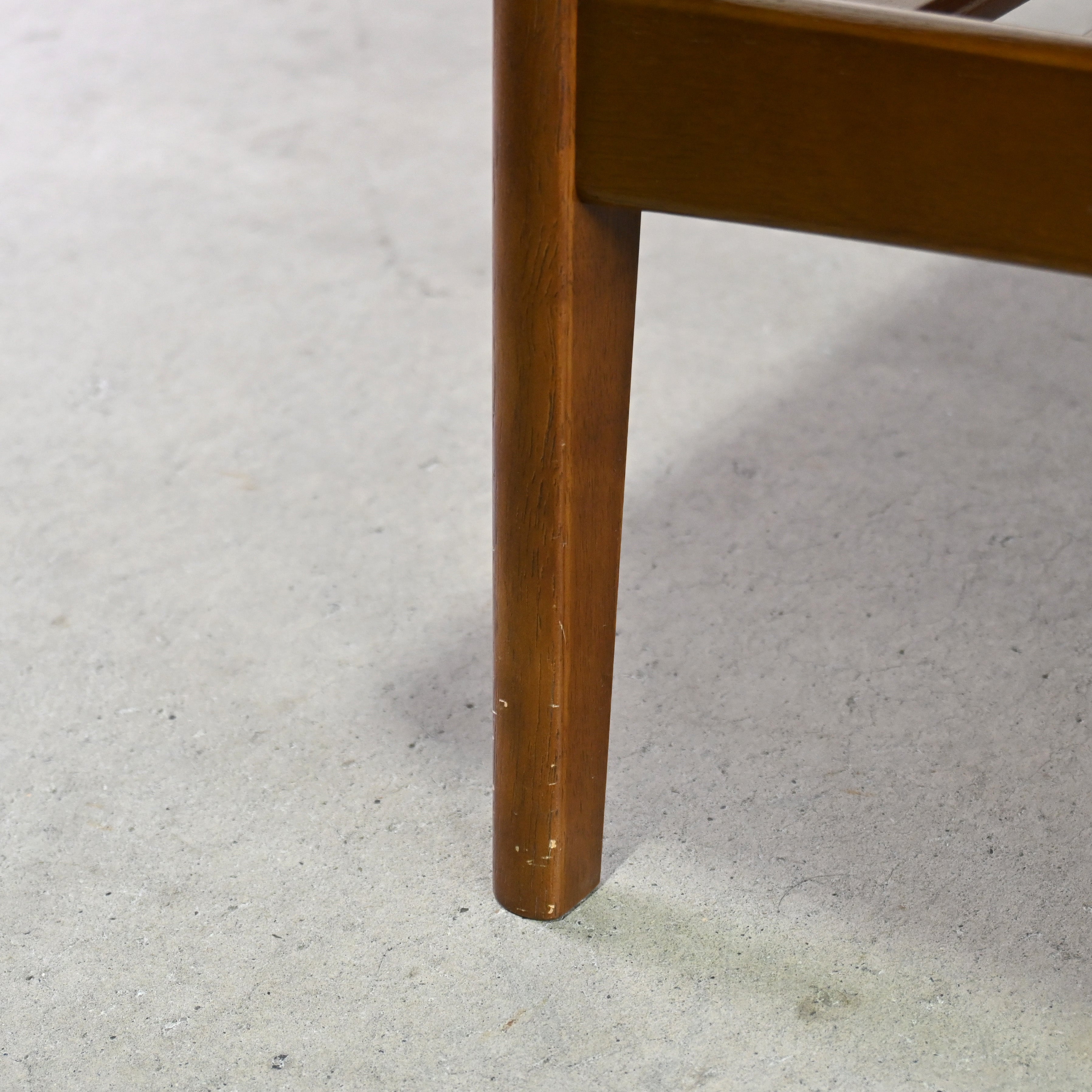 karimoku60 Living table Large Walnut color Japanese modern Long life design / カリモク60  リビングテーブル 大 ウォールナット色 ジャパニーズモダン ロングライフデザイン